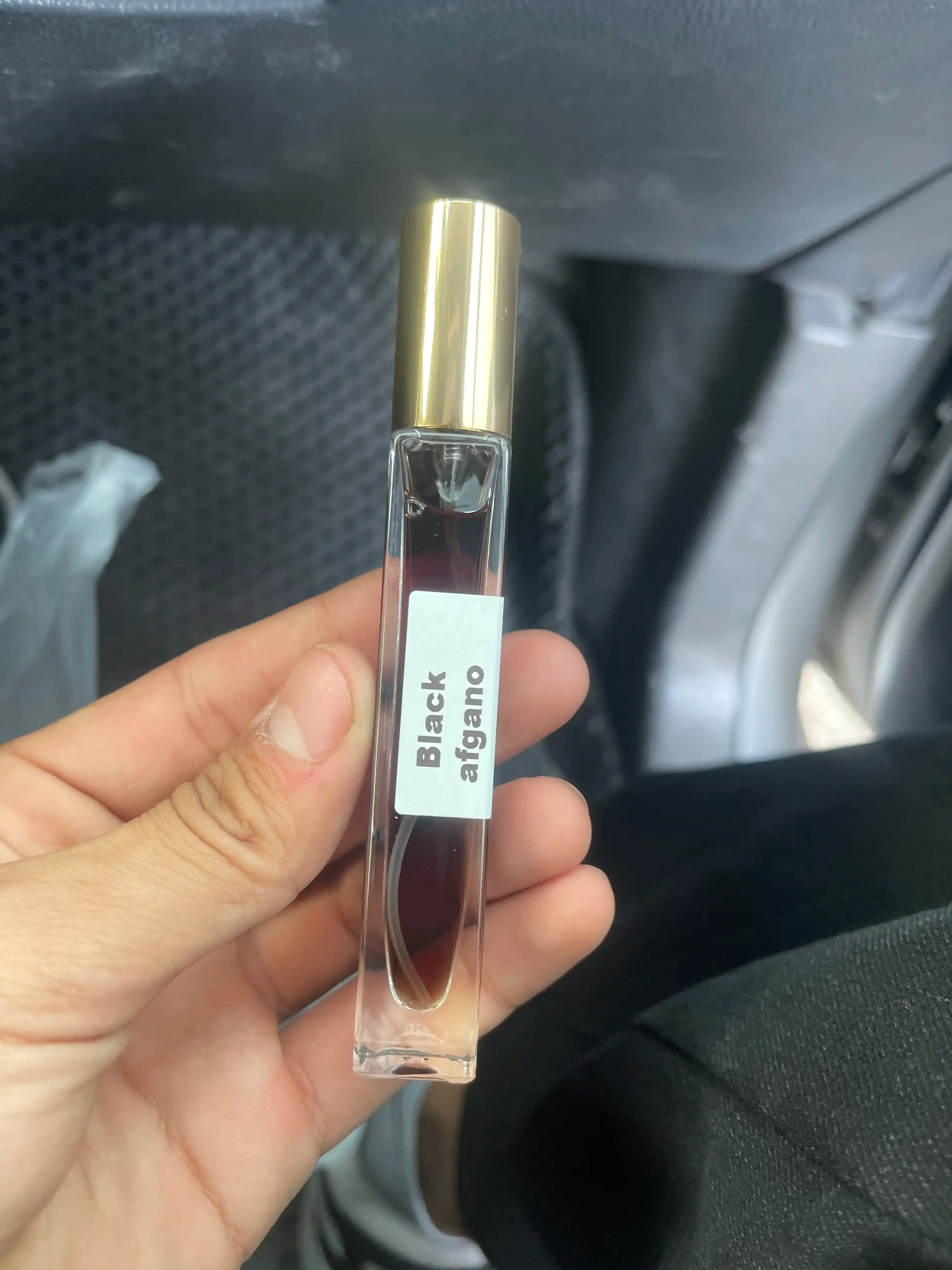 Erkaklar atiri Black afgano NASOMATTO 50% Masla (Ekstrakt parfyuma) 10 ML