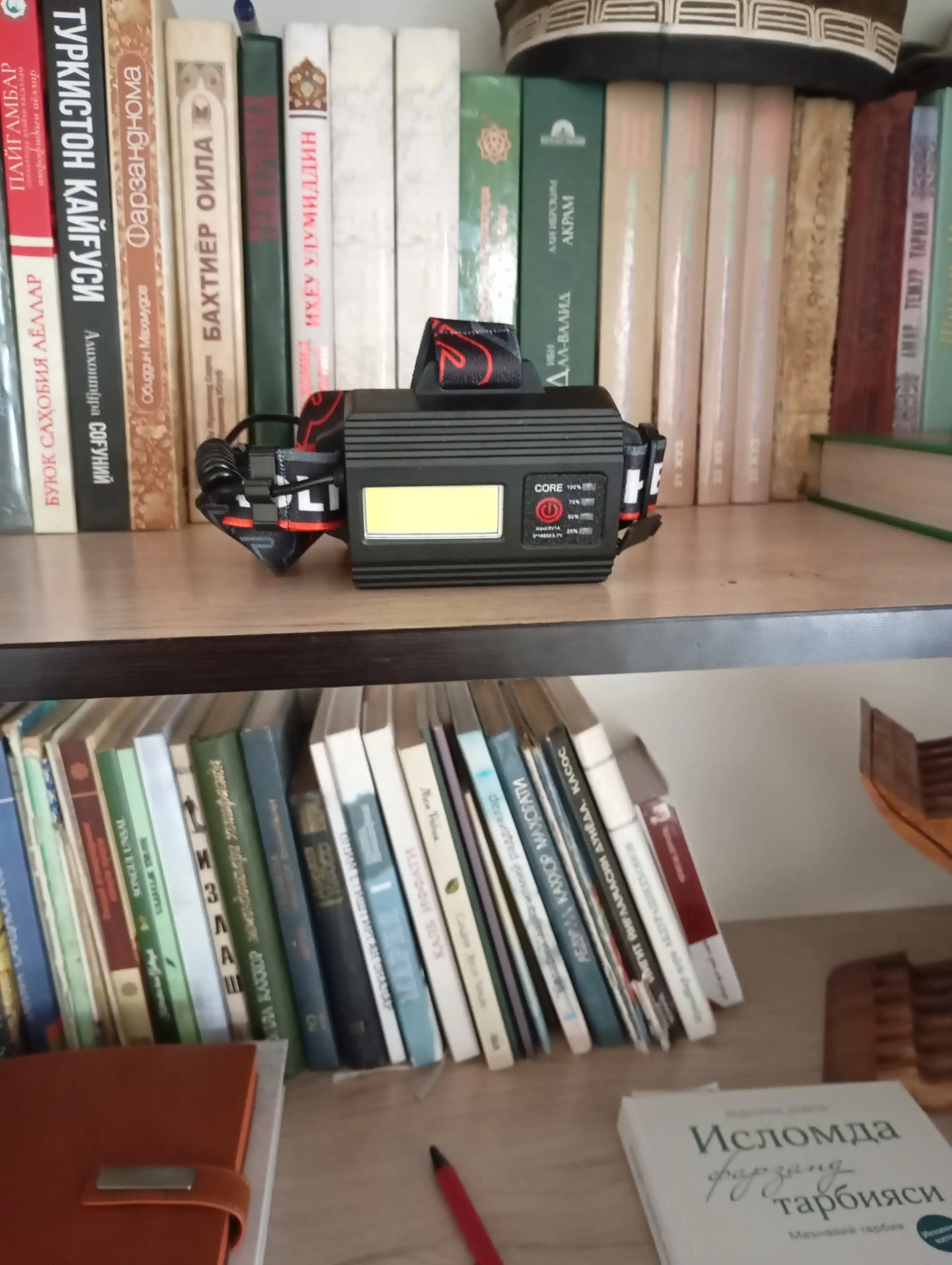 Bosh fonar, 3 ta 18650 akkumulyator bilan, orqa fonar, 7 rejim va PowerBank funksiyasi