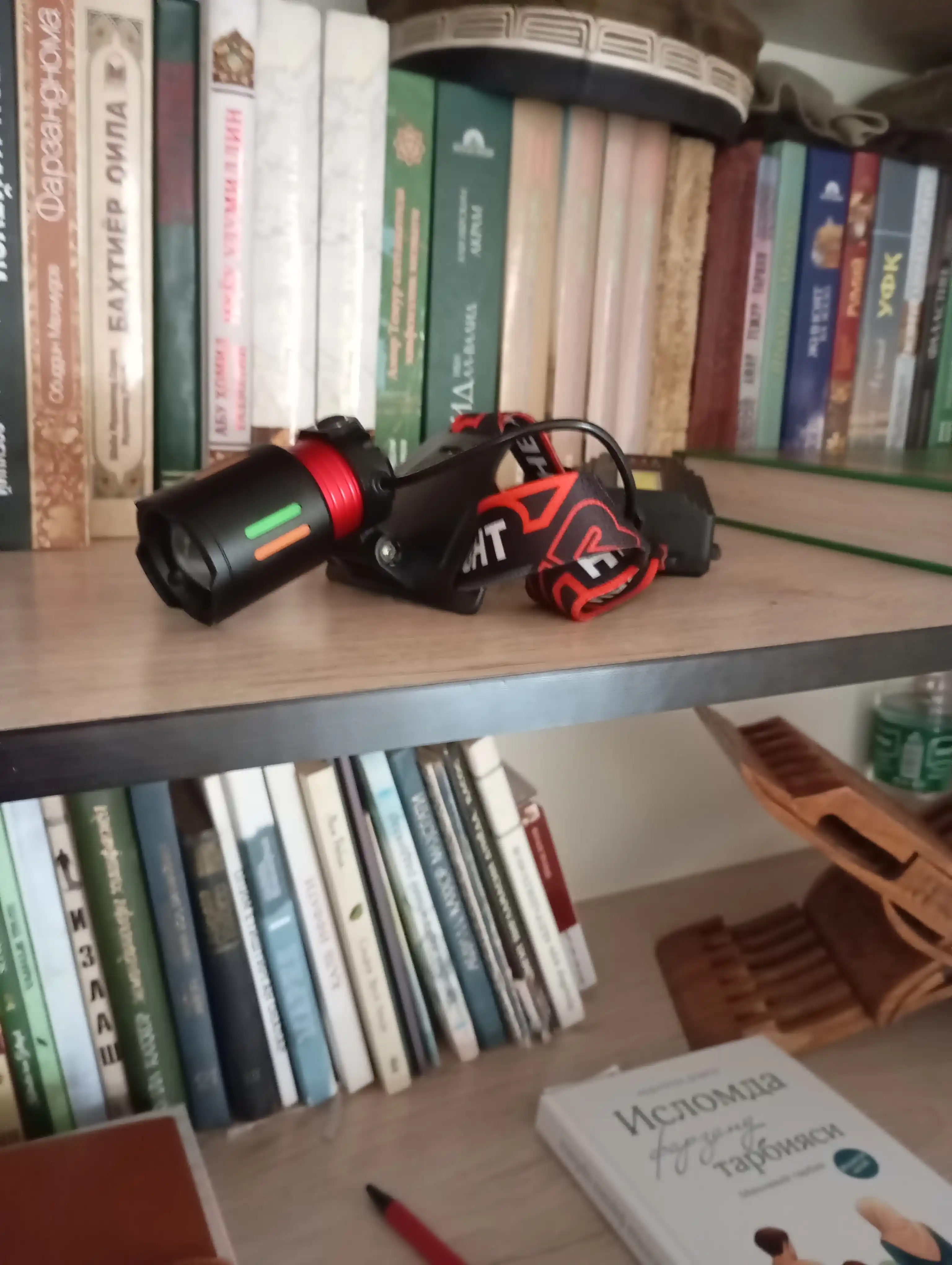 Bosh fonar, 3 ta 18650 akkumulyator bilan, orqa fonar, 7 rejim va PowerBank funksiyasi