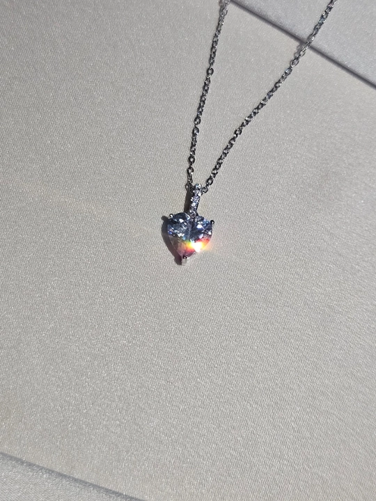 Yurakcha va toshlar bilan bezatilgan ayollar zanjiri, Stainless steel, zanglamaydigan po‘lat