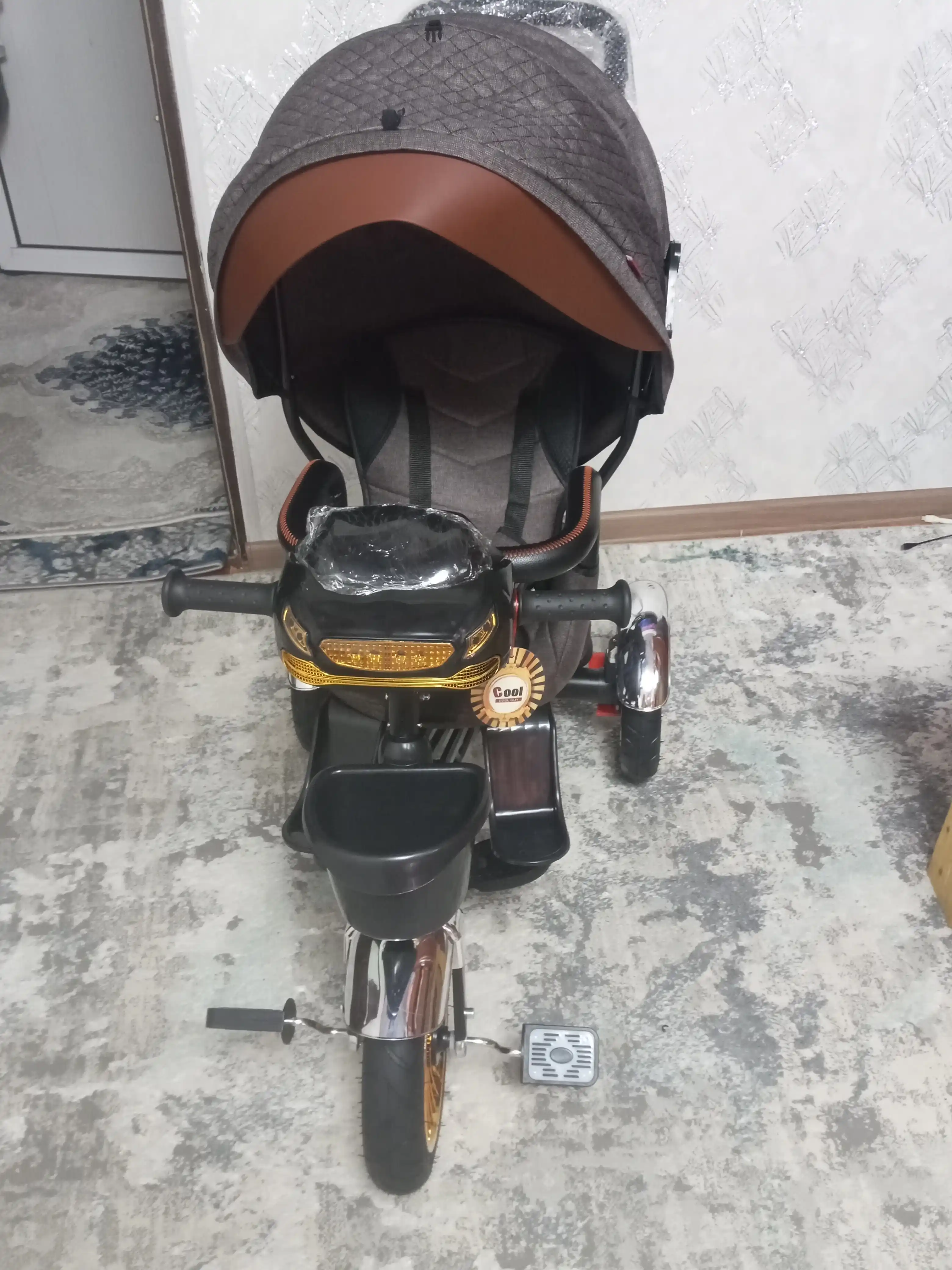 Velosiped aravachasi 3 g'ildirakli, aylanadigan o'rindiq, 360'