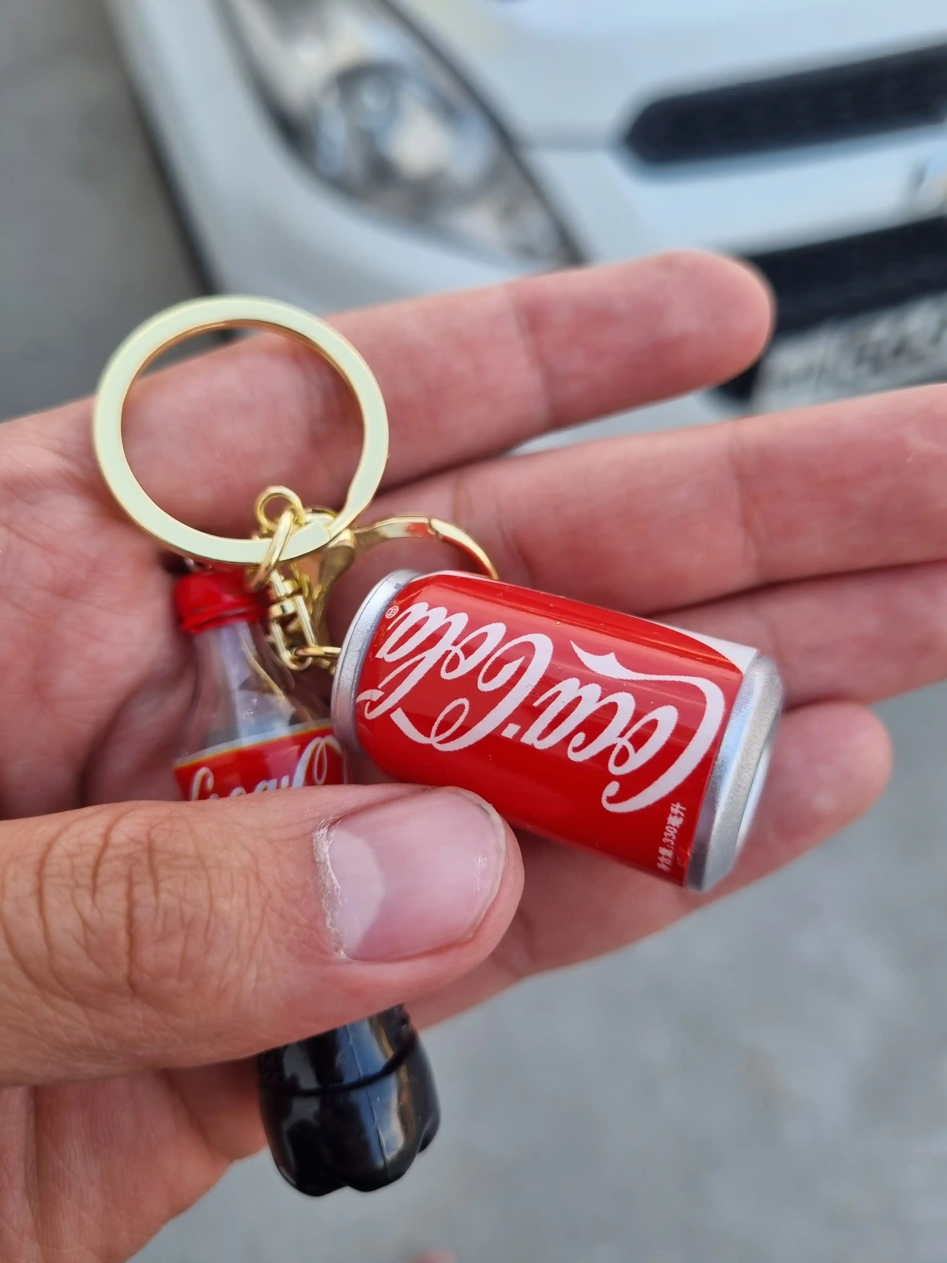 "Mini-ichimliklar" breloklari: Cola, Pepsi, Fanta, Sprite —Mini-o'yinchoqlar, sovg'a uchun