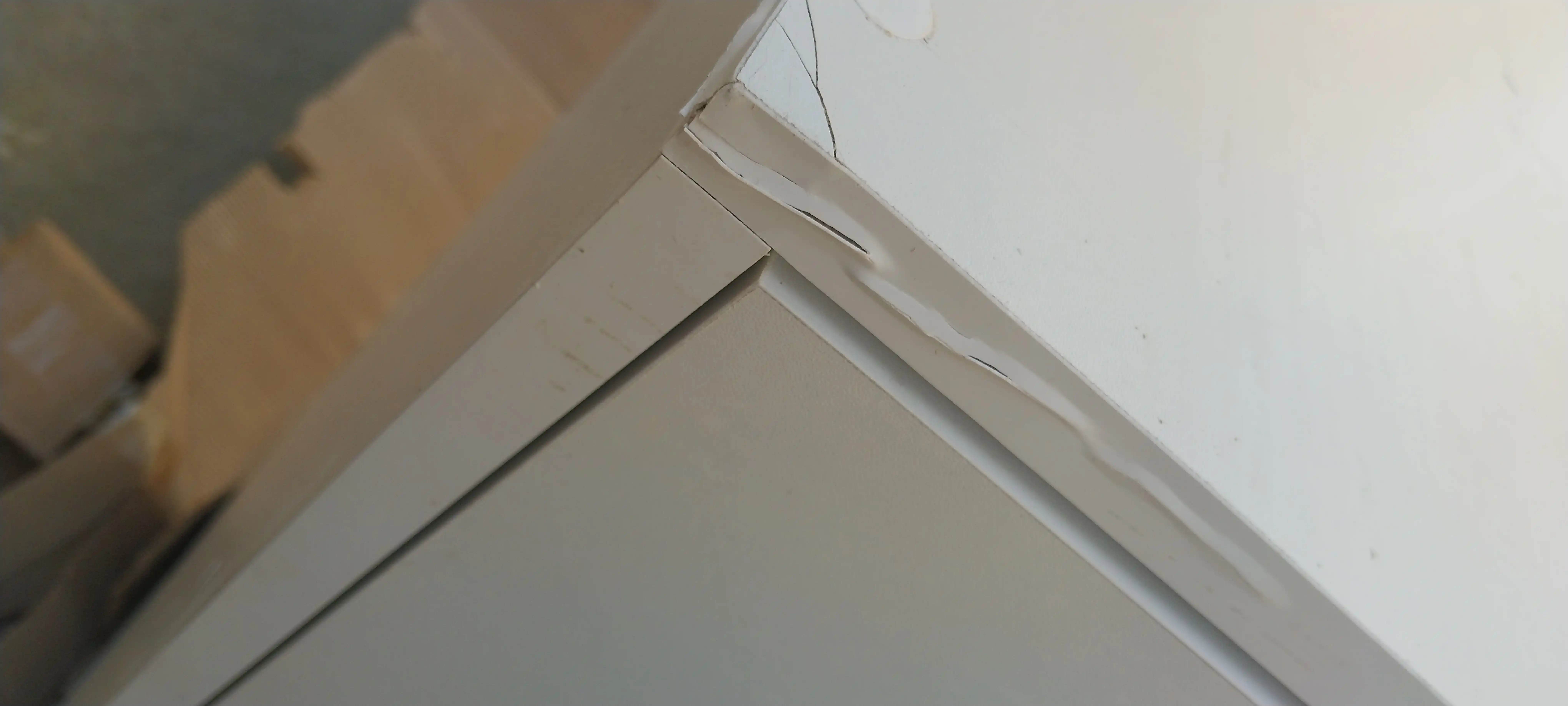 Universal tumba, yig'ilgan, 90 * 60 * 30 sm