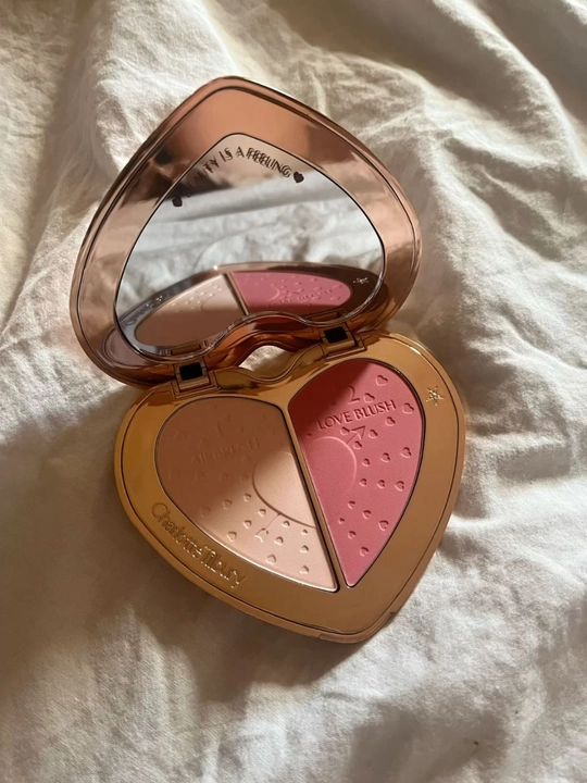 Пудра и румяна Charlotte Tilbury soulmates face palette для всех типов кожи, pink, peach