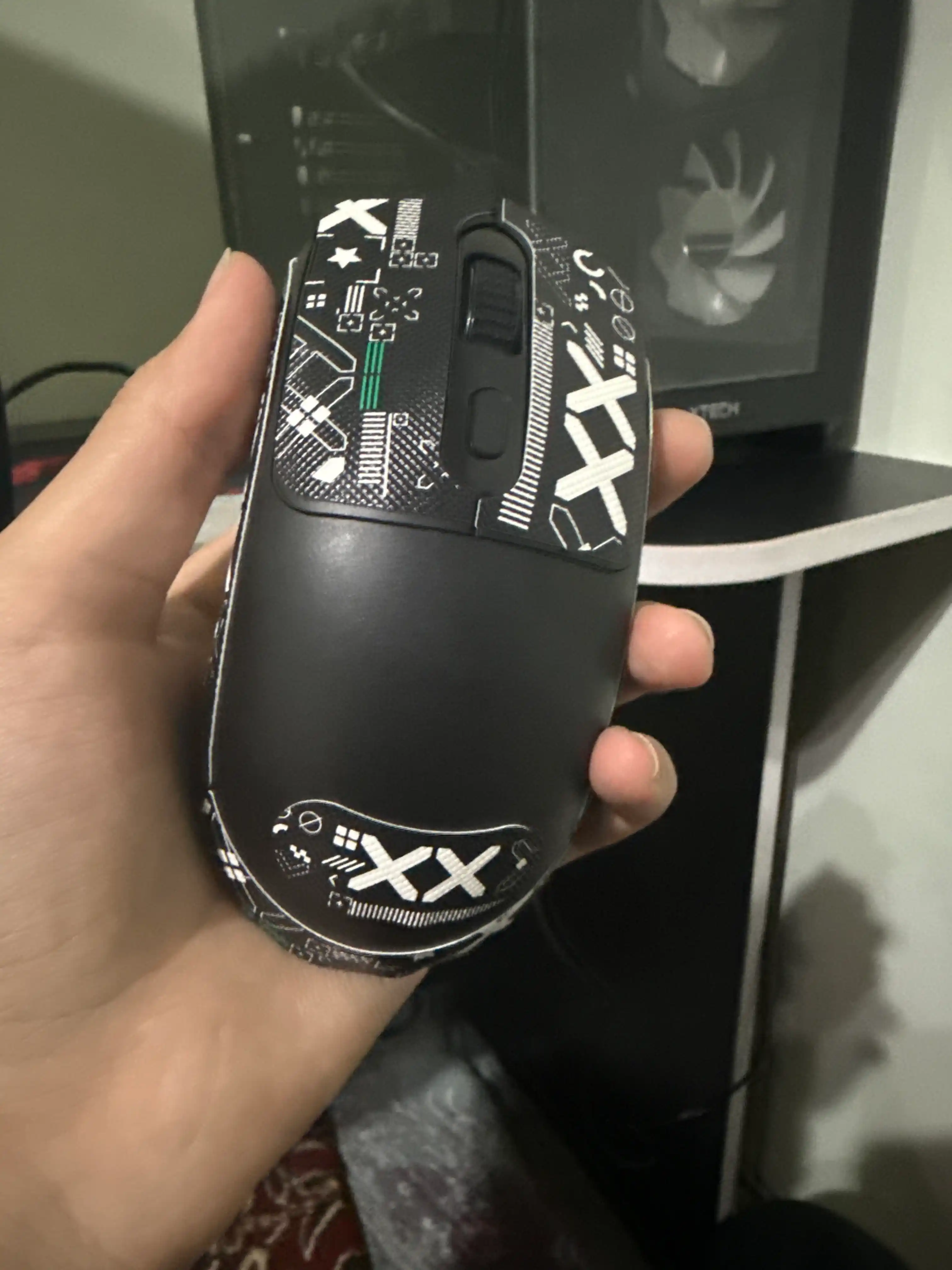 T-wolf X8, Simsiz o'yin sichqonchasi