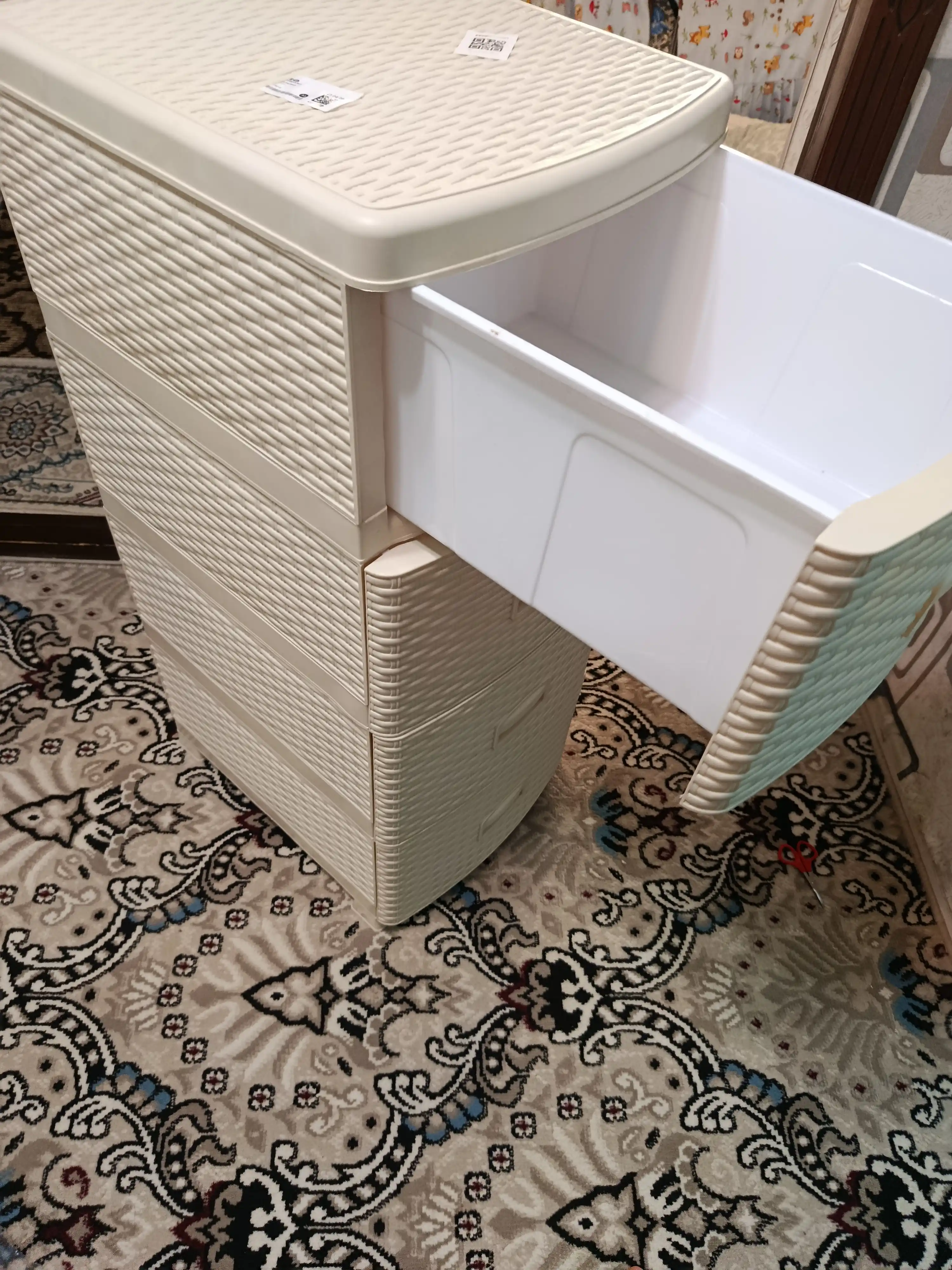 Комод пластиковый, 4 ящика, плетёная фактура, ротанг стиль, хранения одежды и аксессуаров