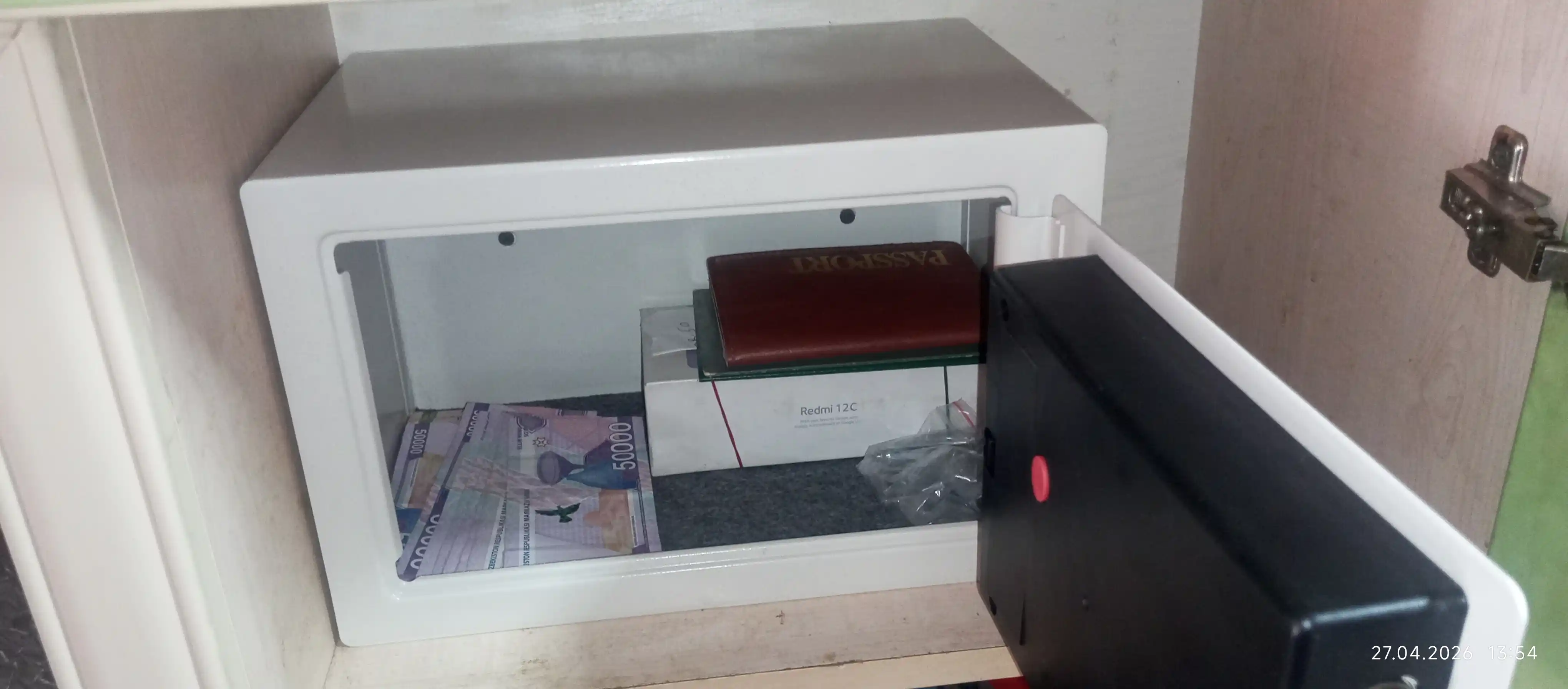 Elektron kod va kalitli seyf, 31x20x20 sm, metall, uy va ofis uchun