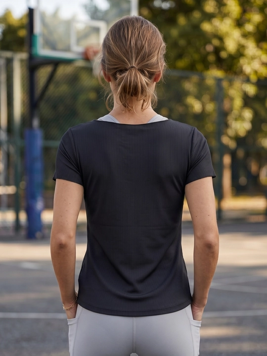 Ayollar futbolkasi, yengil, choksiz, 3 ta rang, XL-XXXL o‘lchamlari