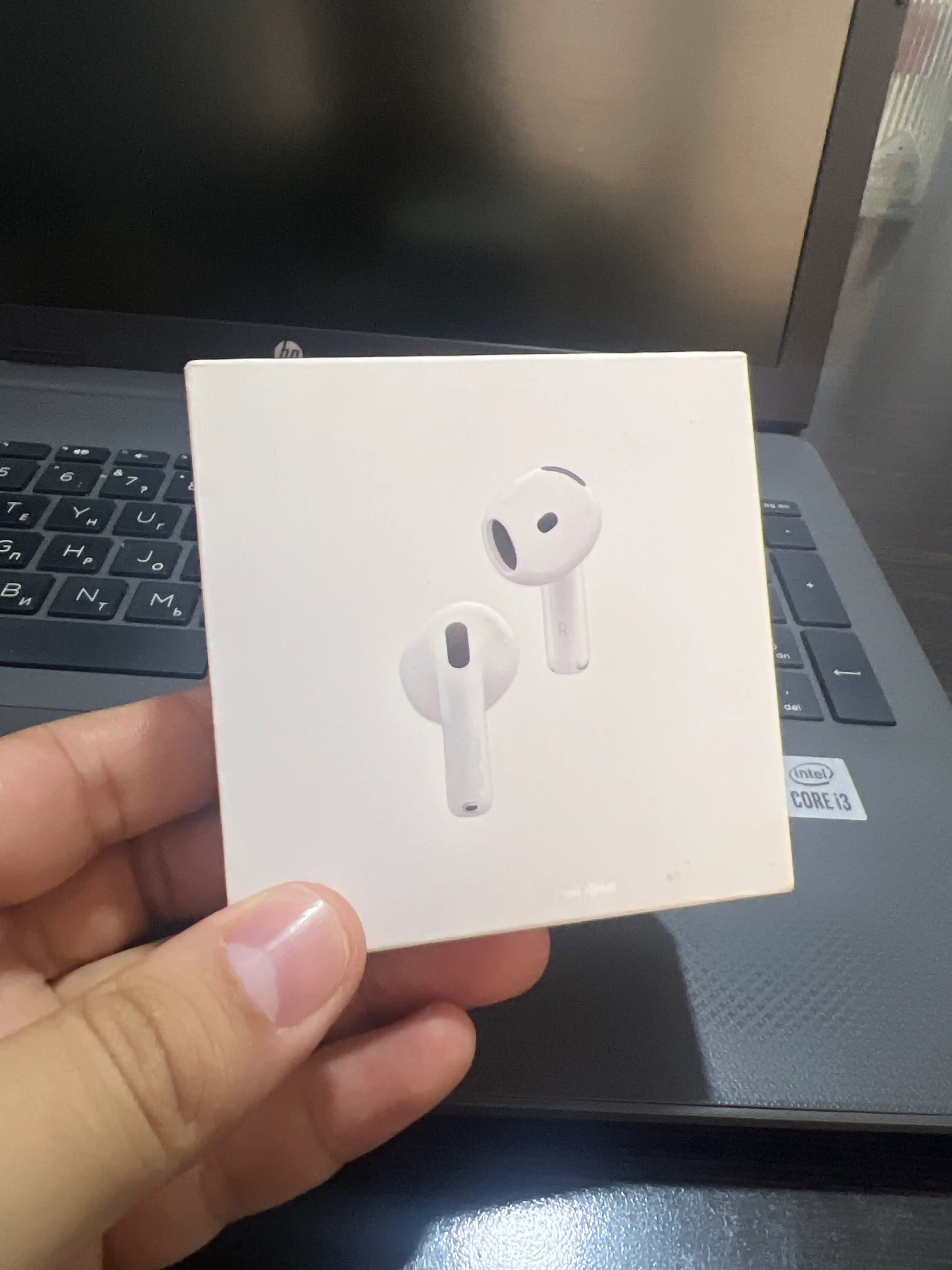 Shovqinni kamaytiruvchi Apple Airpods 4/4 ANC simsiz quloqchinlari