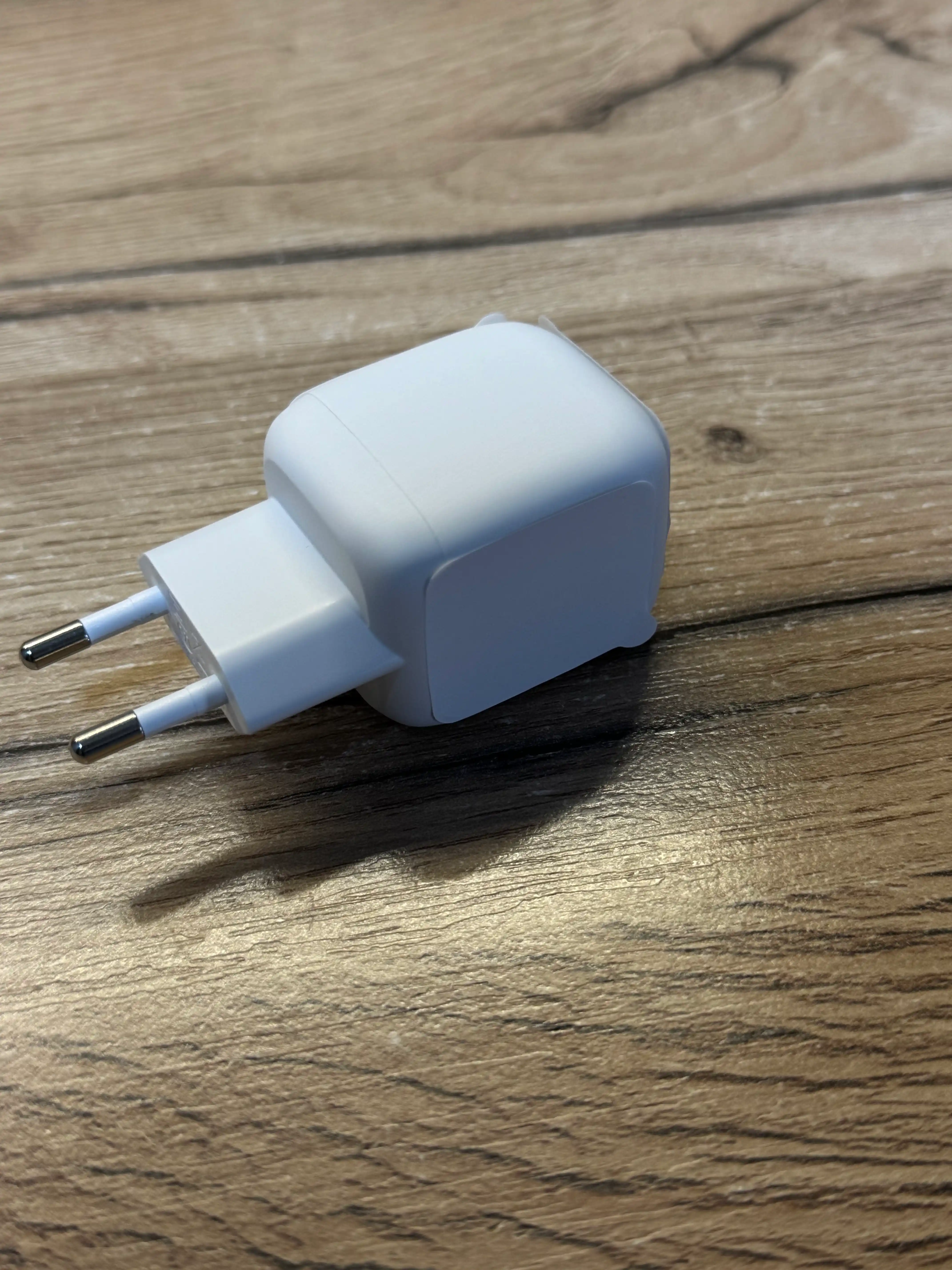 Сетевое зарядное устройство Belkin GaN 67W, 50W, 2x Type C