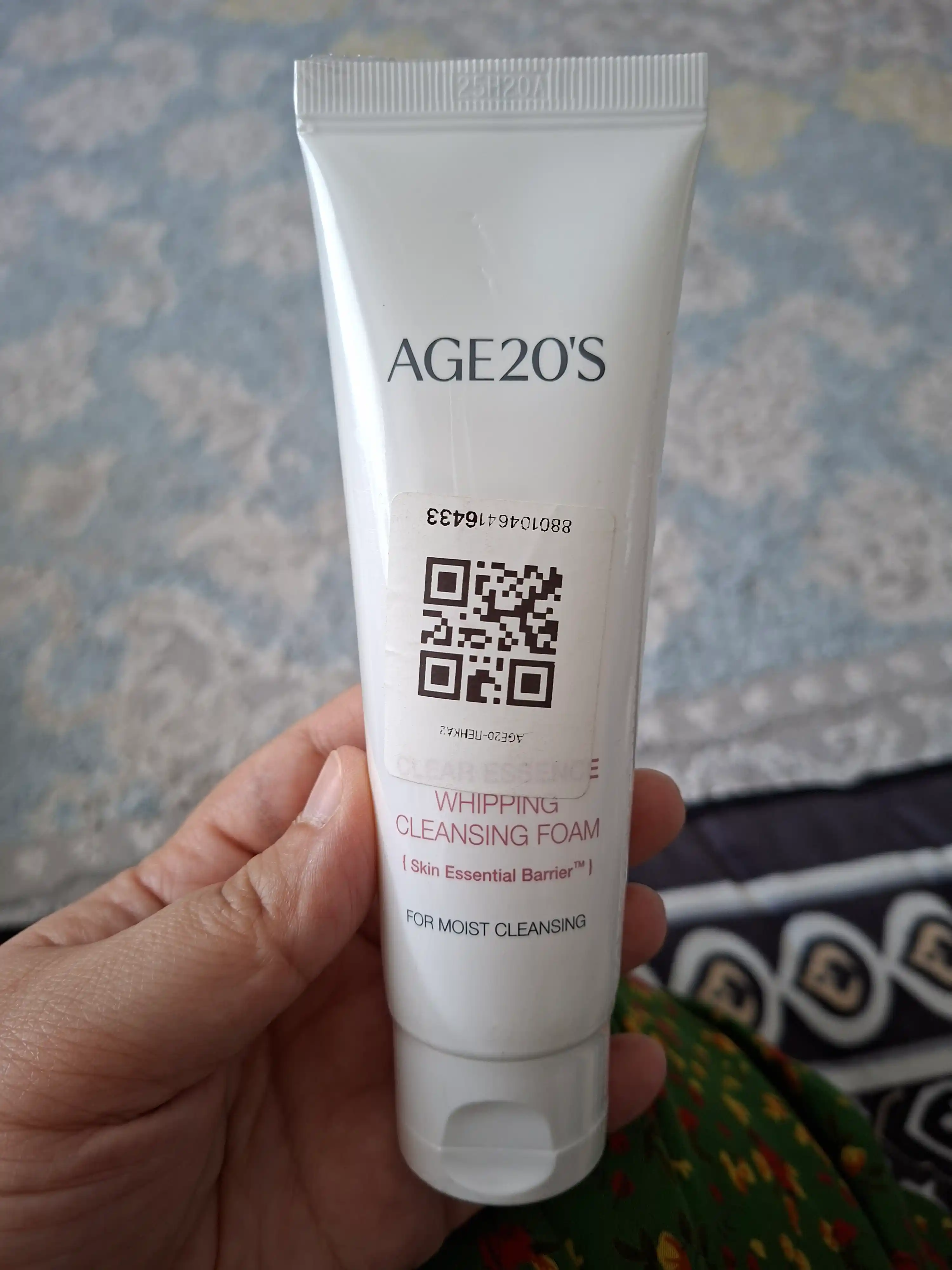 Очищающая пенка-мусс AGE 20's Clear Essence Whipping Cleansing Foam 
