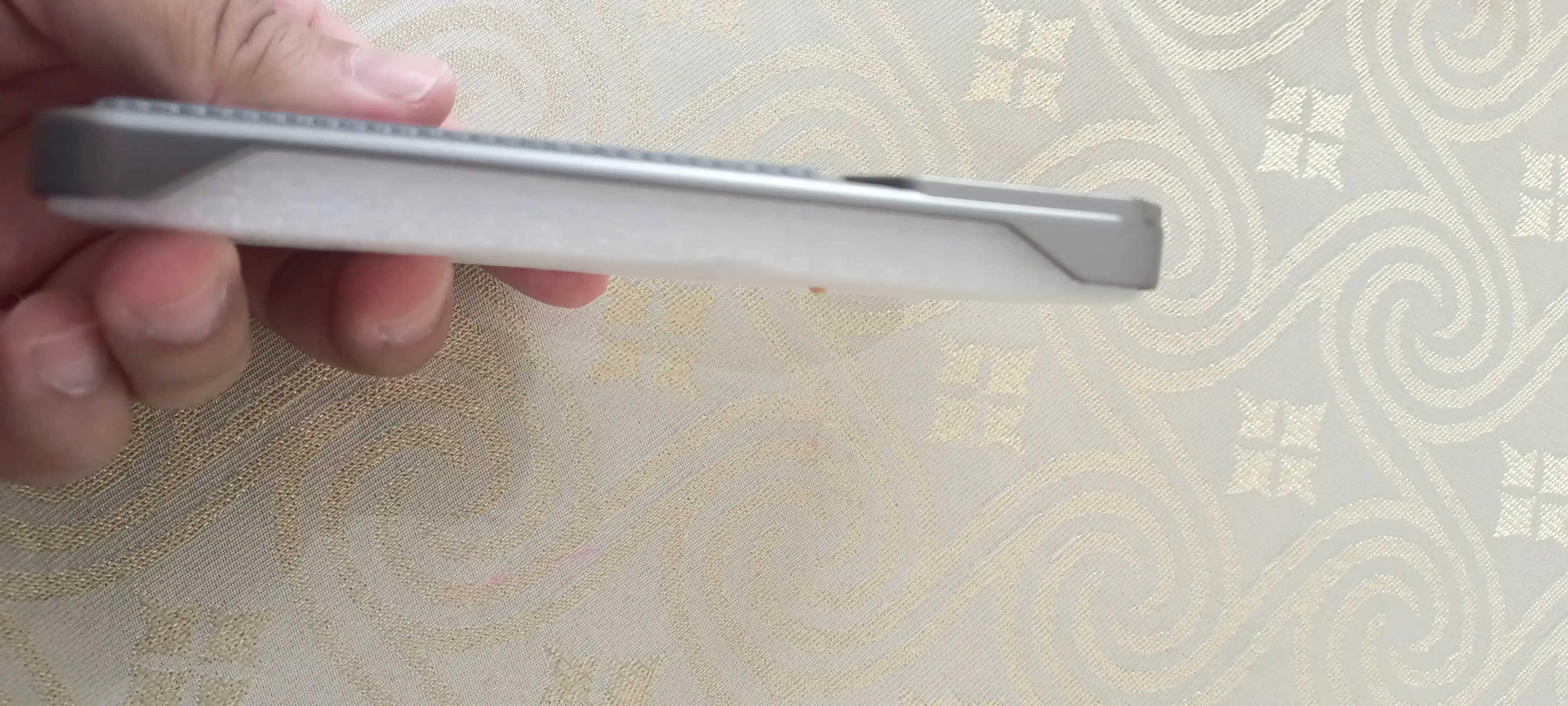 Элегантный чехол для айфона, из эко-кожи с металлической рамкой и защитой камеры, magsafe
