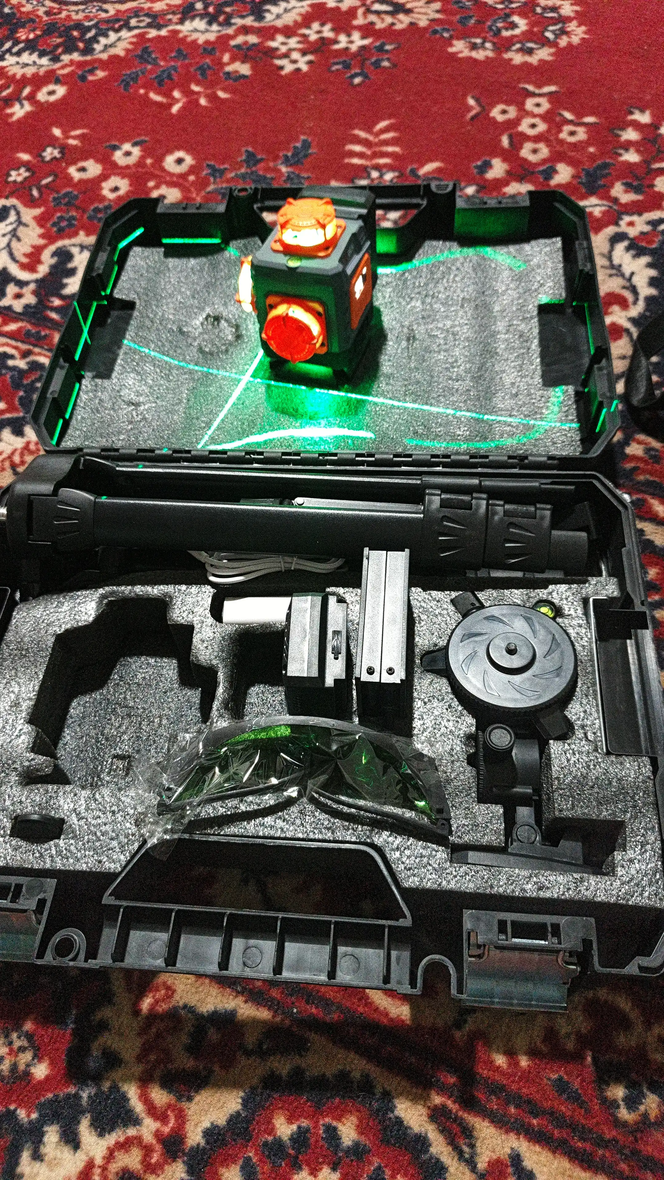IMUN 16D Lazerli Uroven 360° – Yashil Nurli, Professional Qurilish Niveliri