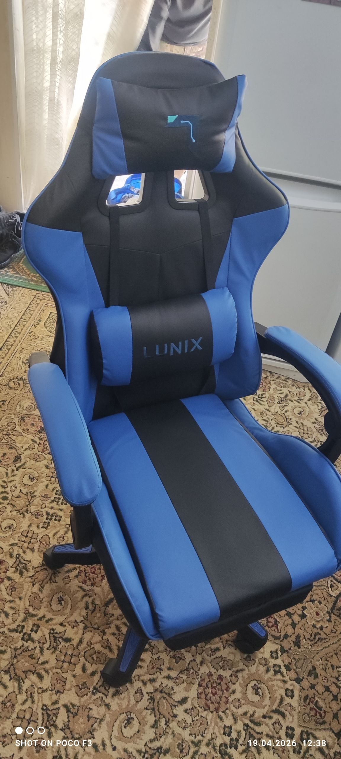 Gaming kreslo Lunix, kompyuter va ofis uchun, oyoq qo'ygichli o'rindiq
