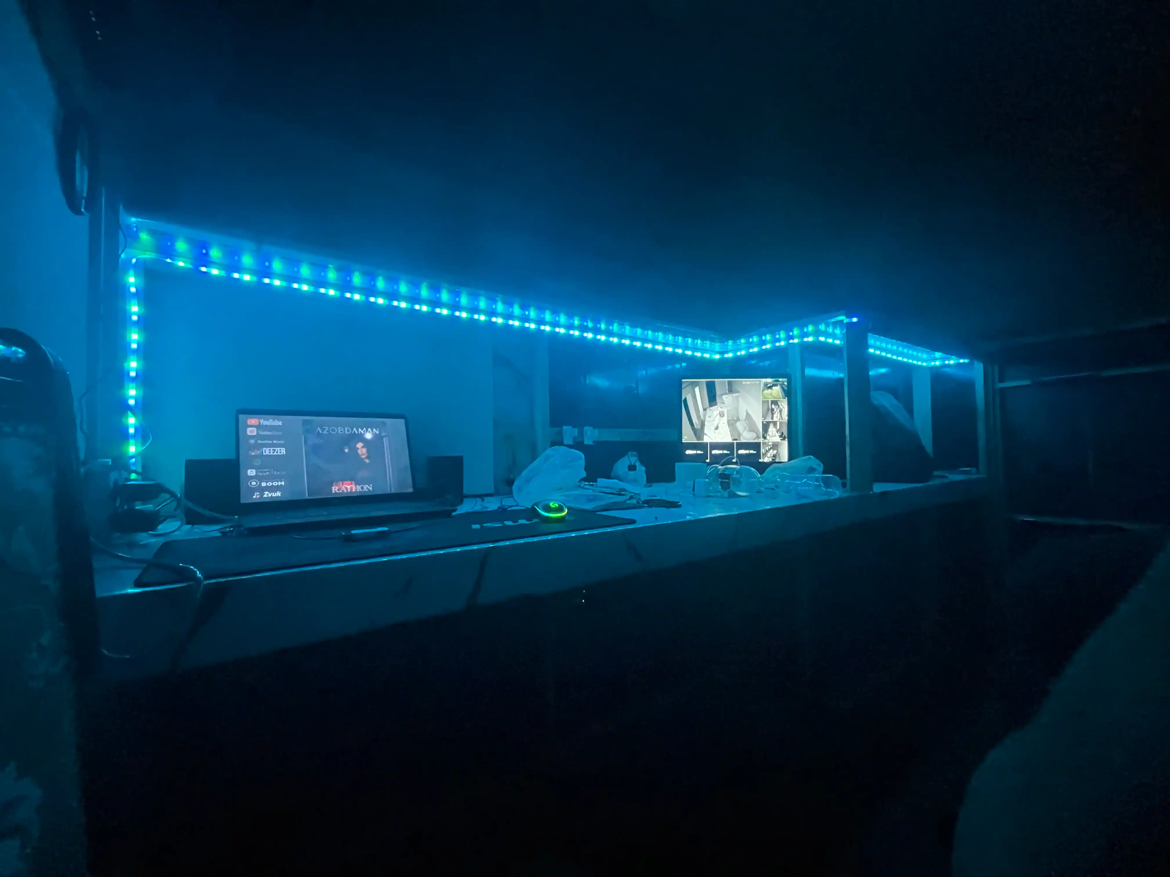 RGB LED masofadan boshqarish pulti bilan 5 metrli LED ko'p rangli lentasi 