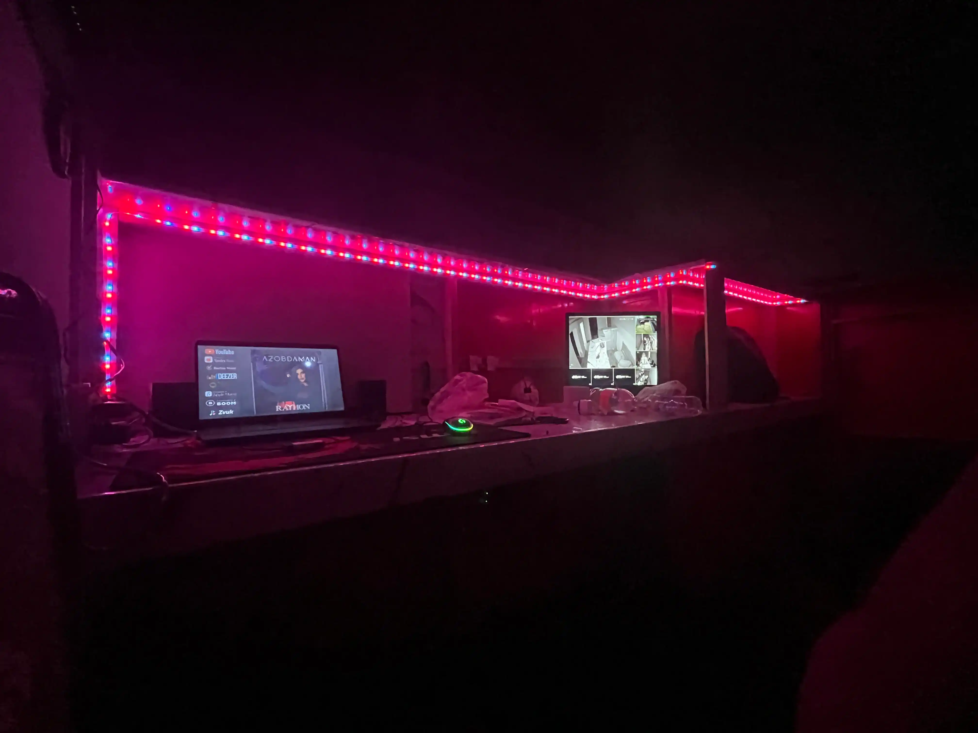 RGB LED masofadan boshqarish pulti bilan 5 metrli LED ko'p rangli lentasi 