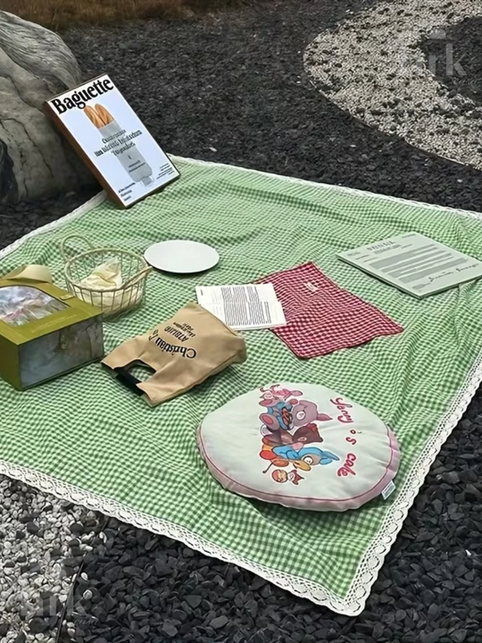 Dasturxon piknik va plyaj uchun