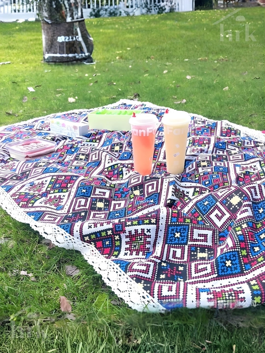 Dasturxon piknik va plyaj uchun