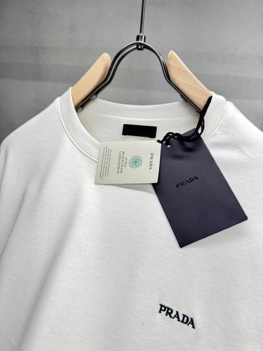 Erkaklar uchun PRADA OVERSIZE futbolkalar, 100% paxta, Turkiyada ishlab chiqarilgan