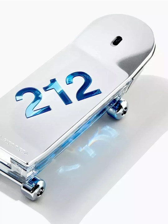 Xushbo'ylangan suv erkaklar uchun 212 Men Carolina Herrera