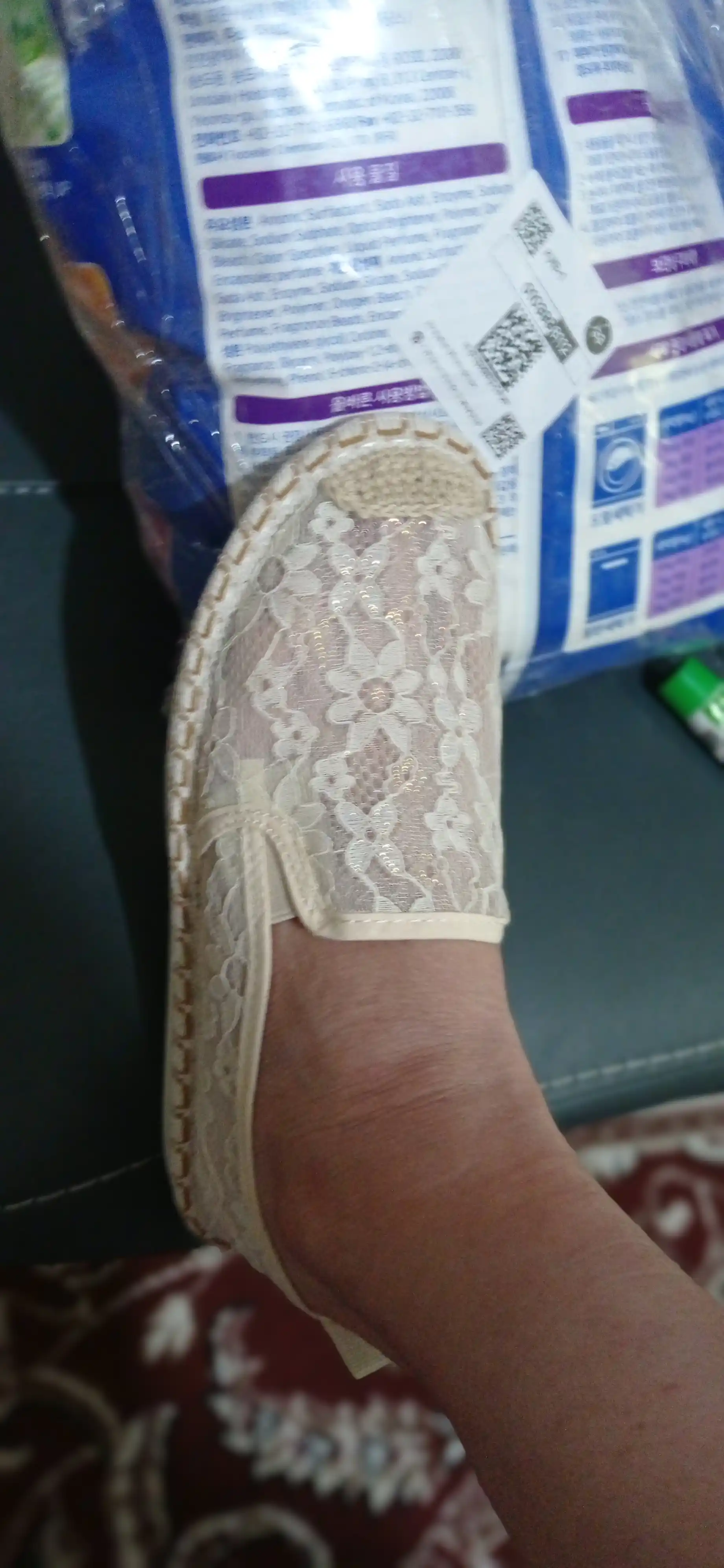 Ayollar uchun, yozgi baletkalar, to‘rli dizaynda, yengil va qulay