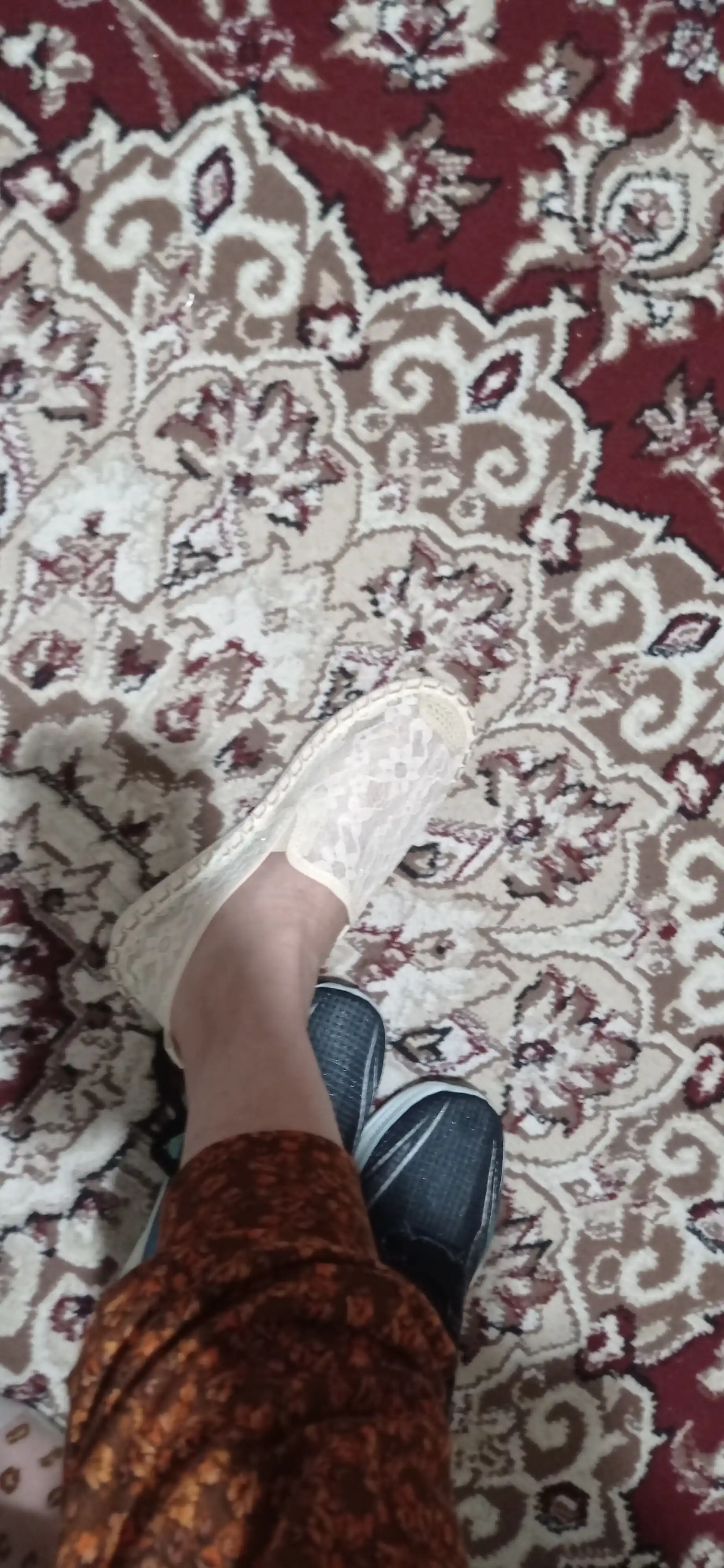 Ayollar uchun, yozgi baletkalar, to‘rli dizaynda, yengil va qulay