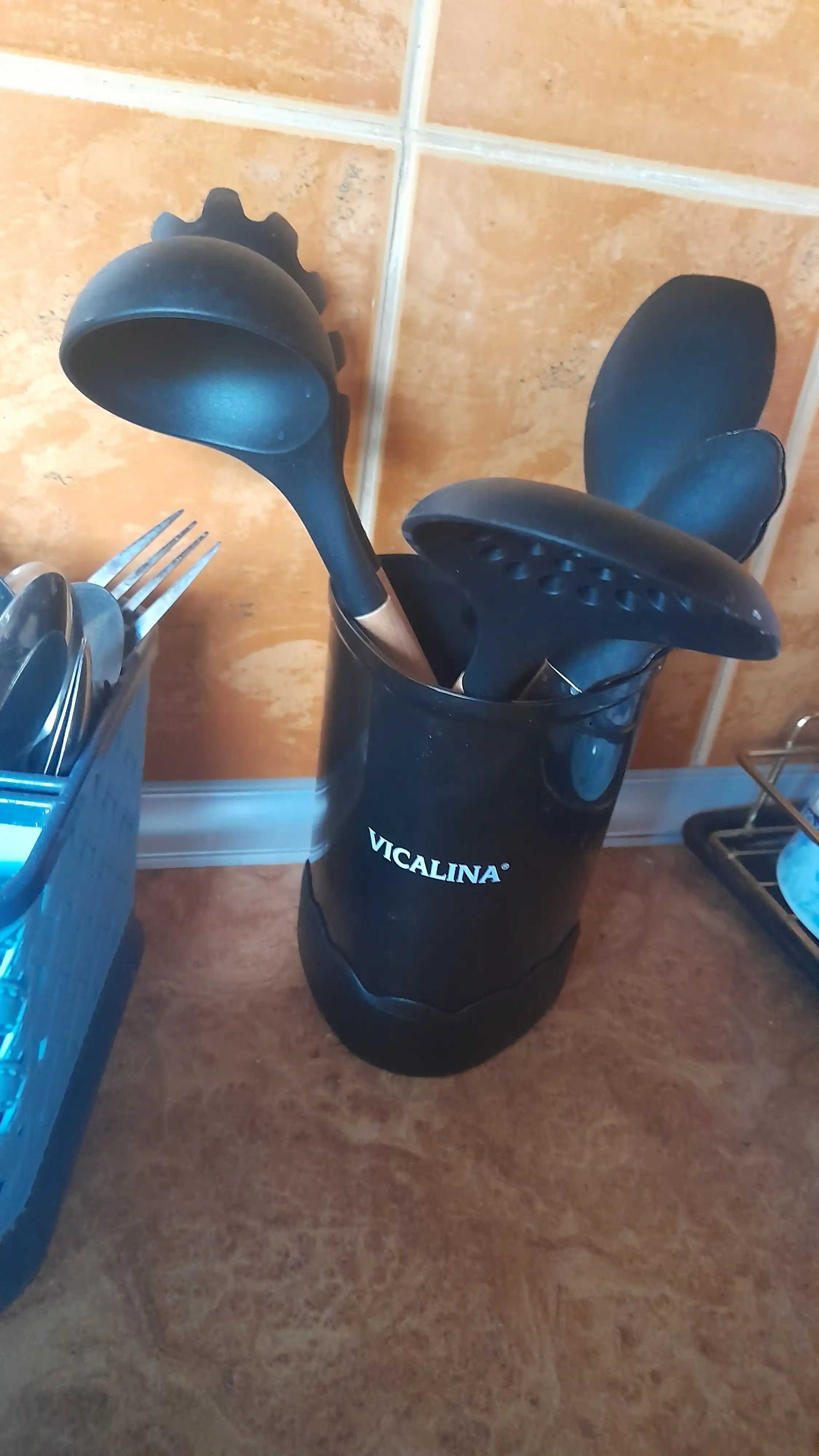 Kapkir, cho'mich, pichoq oshxona anjomlari to‘plami, Vicalina, taglik bilan