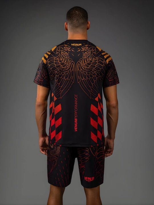 Новая спортивная форма Venum Quetzal Fury UFC Venum предназначена для мужчин и женщин