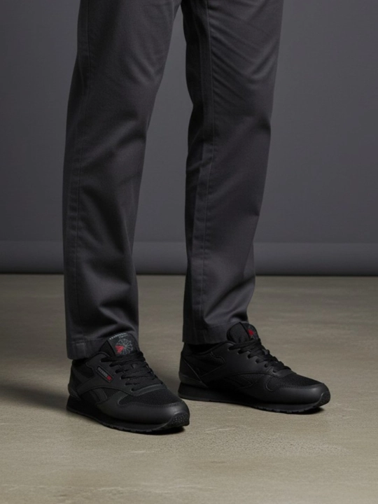 Krossovkalar setkali erkaklar uchun Reebok Classic, yozgi yengil va qulay