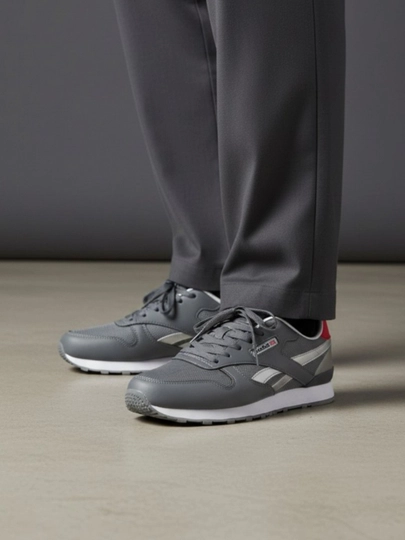 Krossovkalar setkali erkaklar uchun Reebok Classic, yozgi yengil va qulay