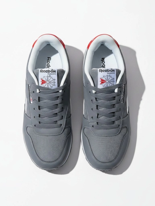 Krossovkalar setkali erkaklar uchun Reebok Classic, yozgi yengil va qulay