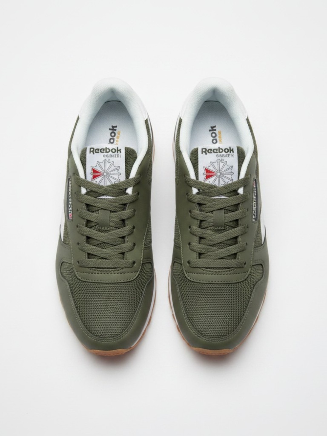 Krossovkalar setkali erkaklar uchun Reebok Classic, yozgi yengil va qulay