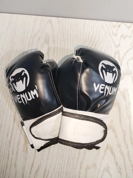 Перчатки для бокса Everlast