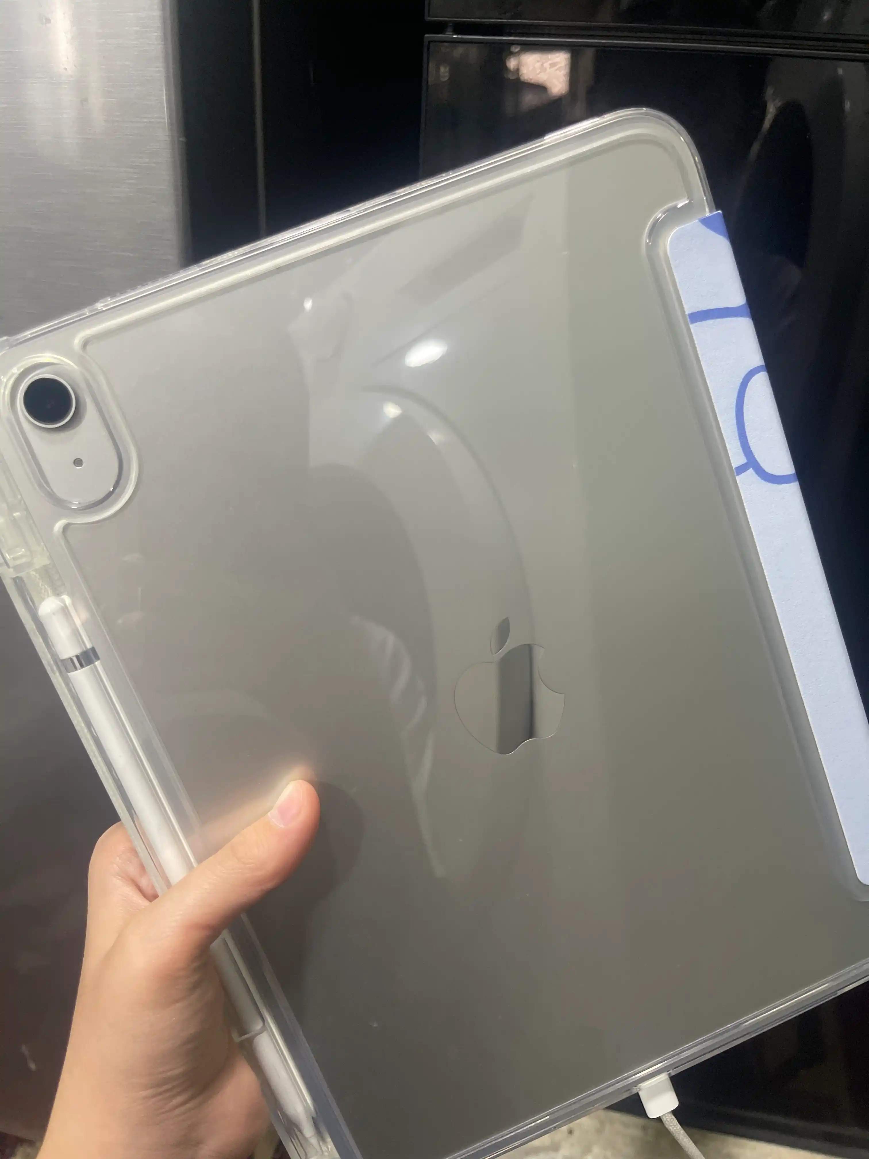 IPad 11 (A16) uchun buklanadigan g‘ilof (ruchka joyi bilan)