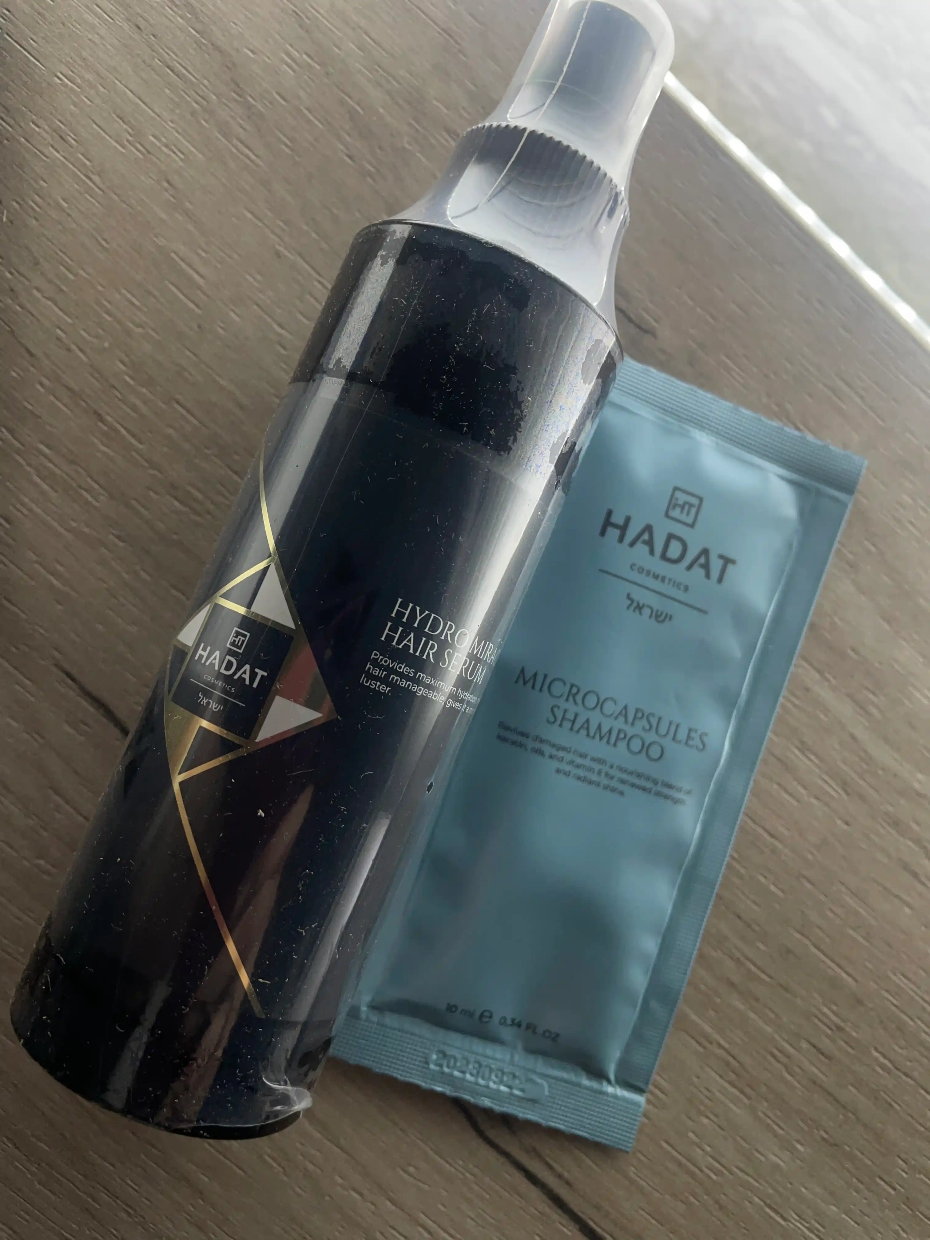 Спрей HADAT Miracle Hair Serum — несмываемая термозащита и зеркальный блеск, 110 мл