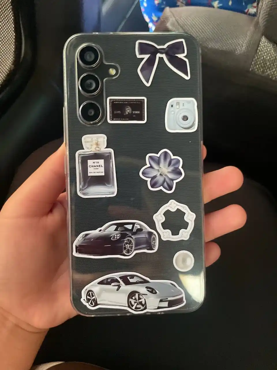 Telefon g`ilofi uchun stikerlar