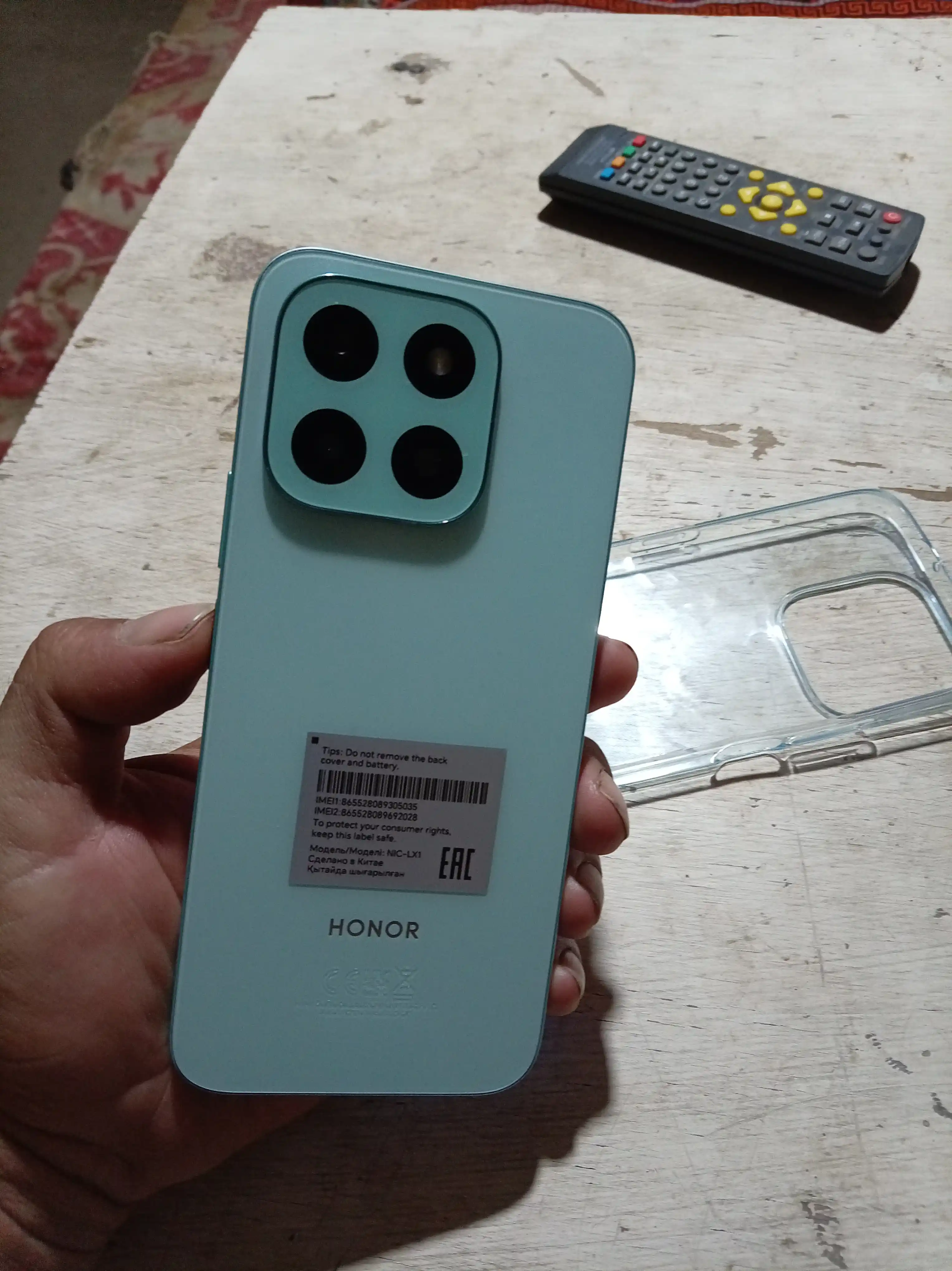Ударопрочный смартфон HONOR X6c 6/128/256 GB, NFC, AI функции, батарея 5300 мАч