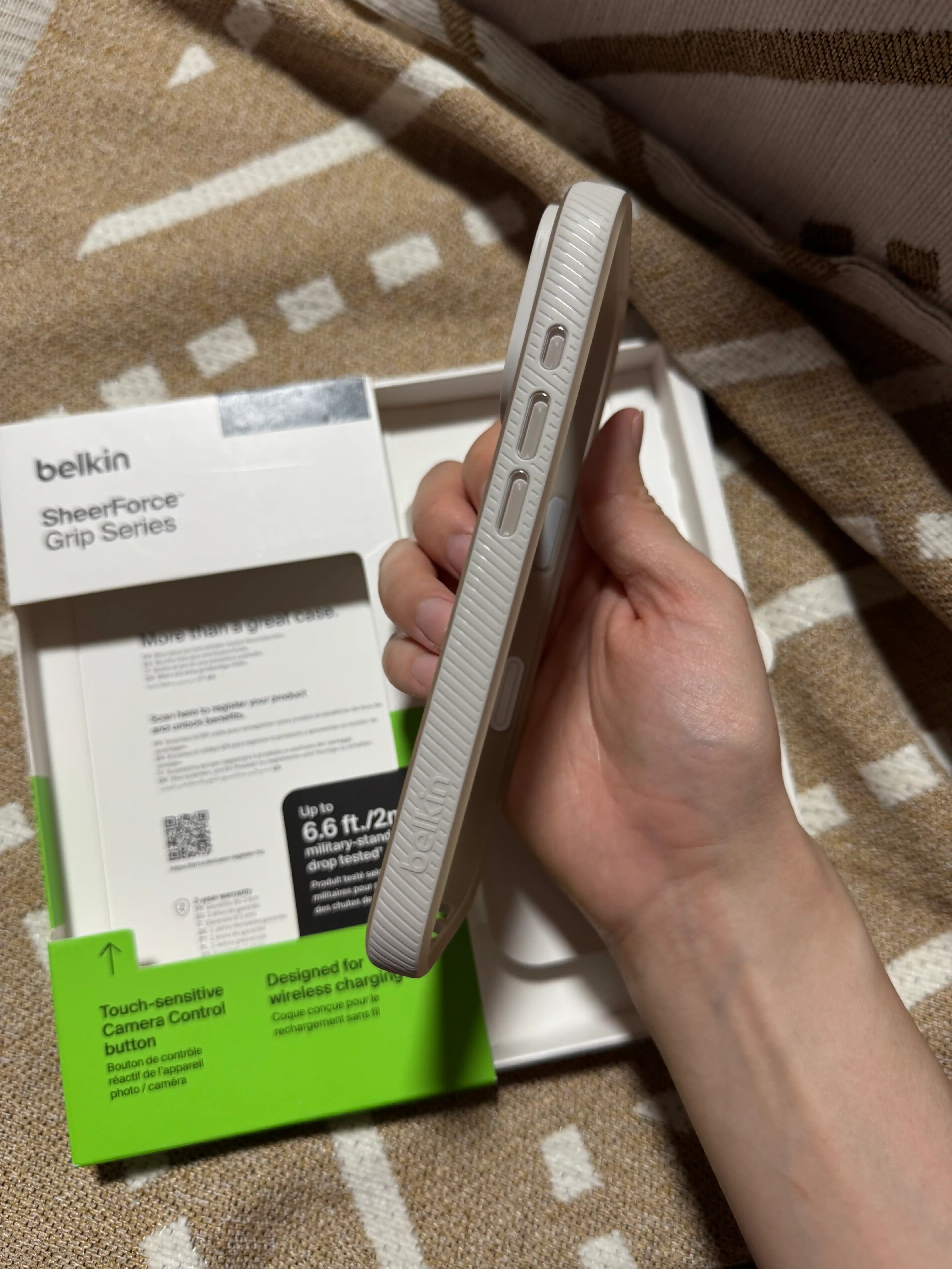 Чехол Belkin SheerForce Grip для iPhone 17 Pro,17ProMax, противоскользящий, полупрозрачный
