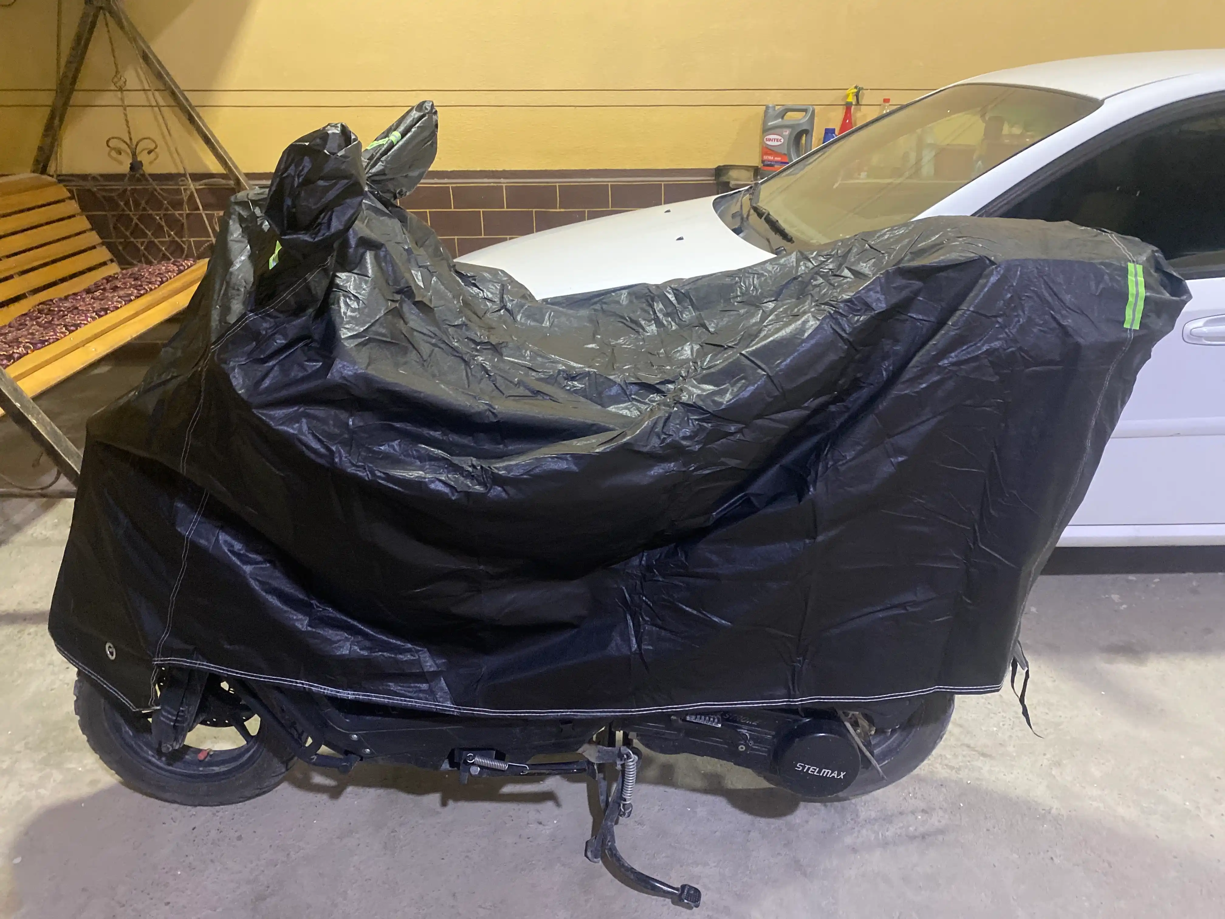 Universal tent (S–XXL) — skuter va mototsikl uchun, 1.6 m dan 2.3 m gacha uzunlikka mos