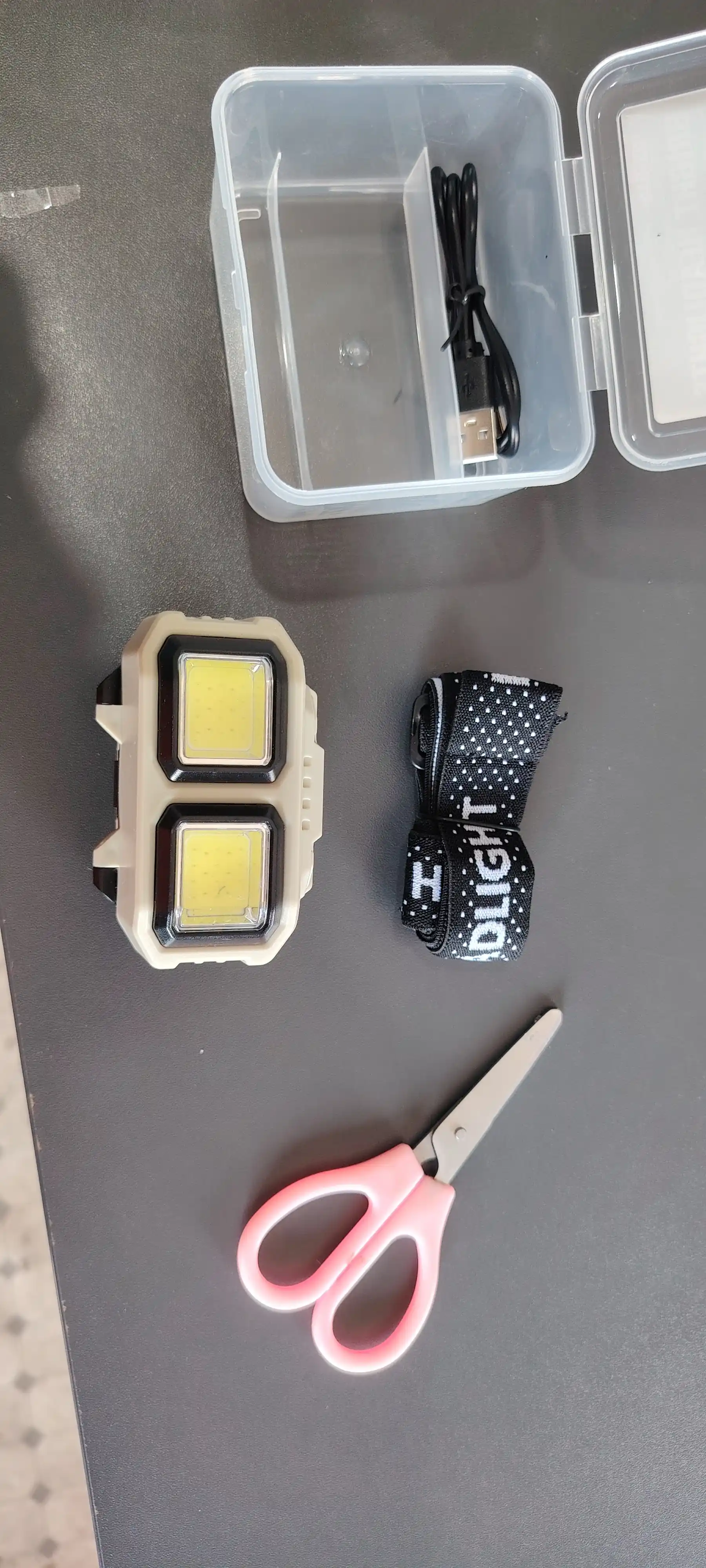 HX-816 peshona fonari - kuchli, yorug‘lik manbai LED fonar fanar