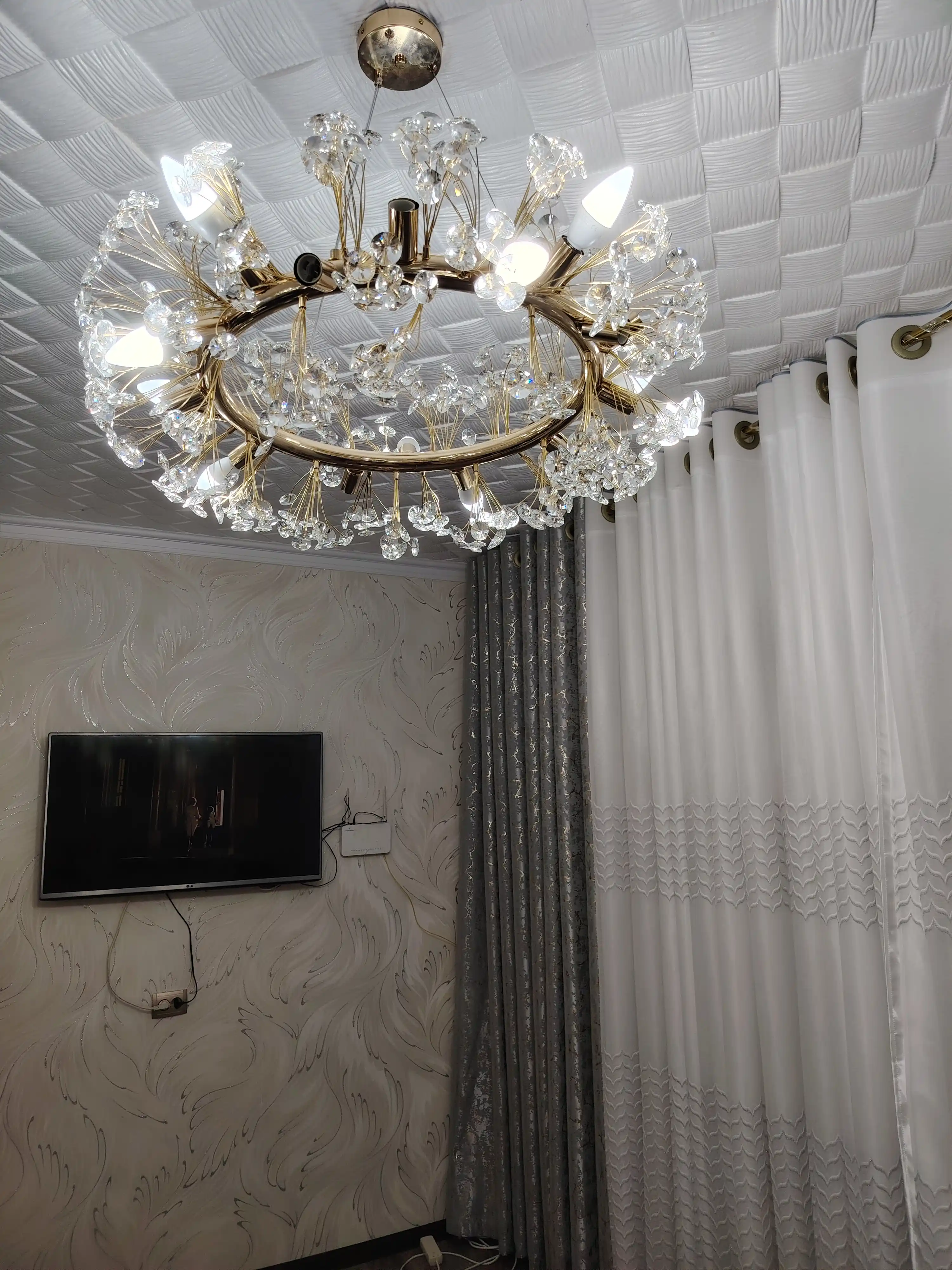 "ODUVANCHIK" BILLUR QANDIROG‘I Ø 60/80 SM 11/20 LAMPA OLTIN / KUMUSH RANGLI, NAFIS DIZAYNLI