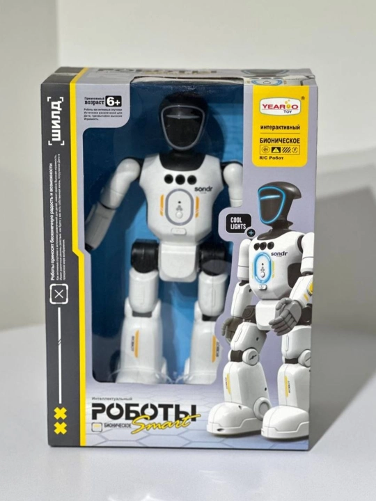 Aqilli pultli robot, gapiradigan, yuradigan, akkumulyatorli
