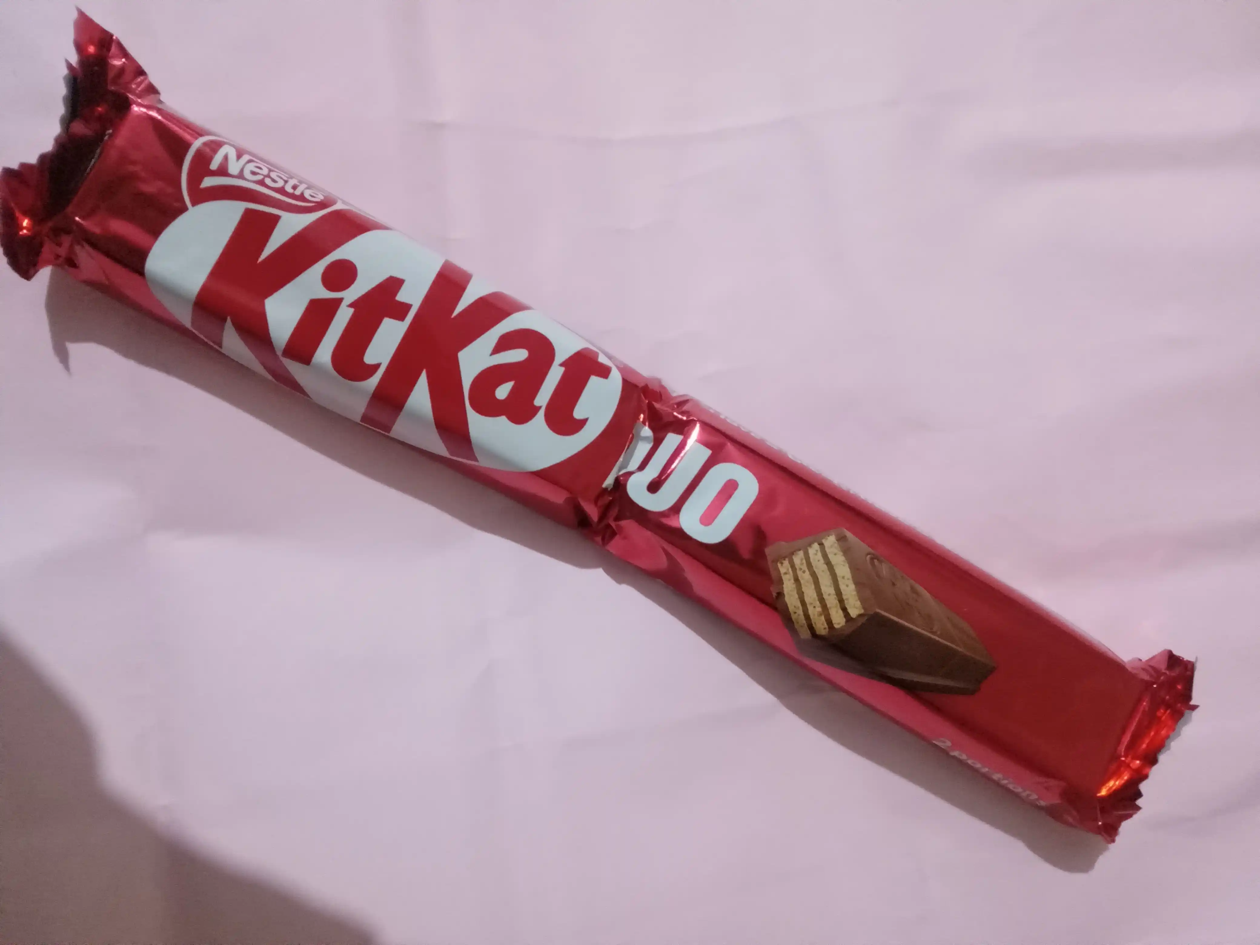 Shokoladli batoncha KitKat Duo, qarsildoq vafli bilan, 64 g