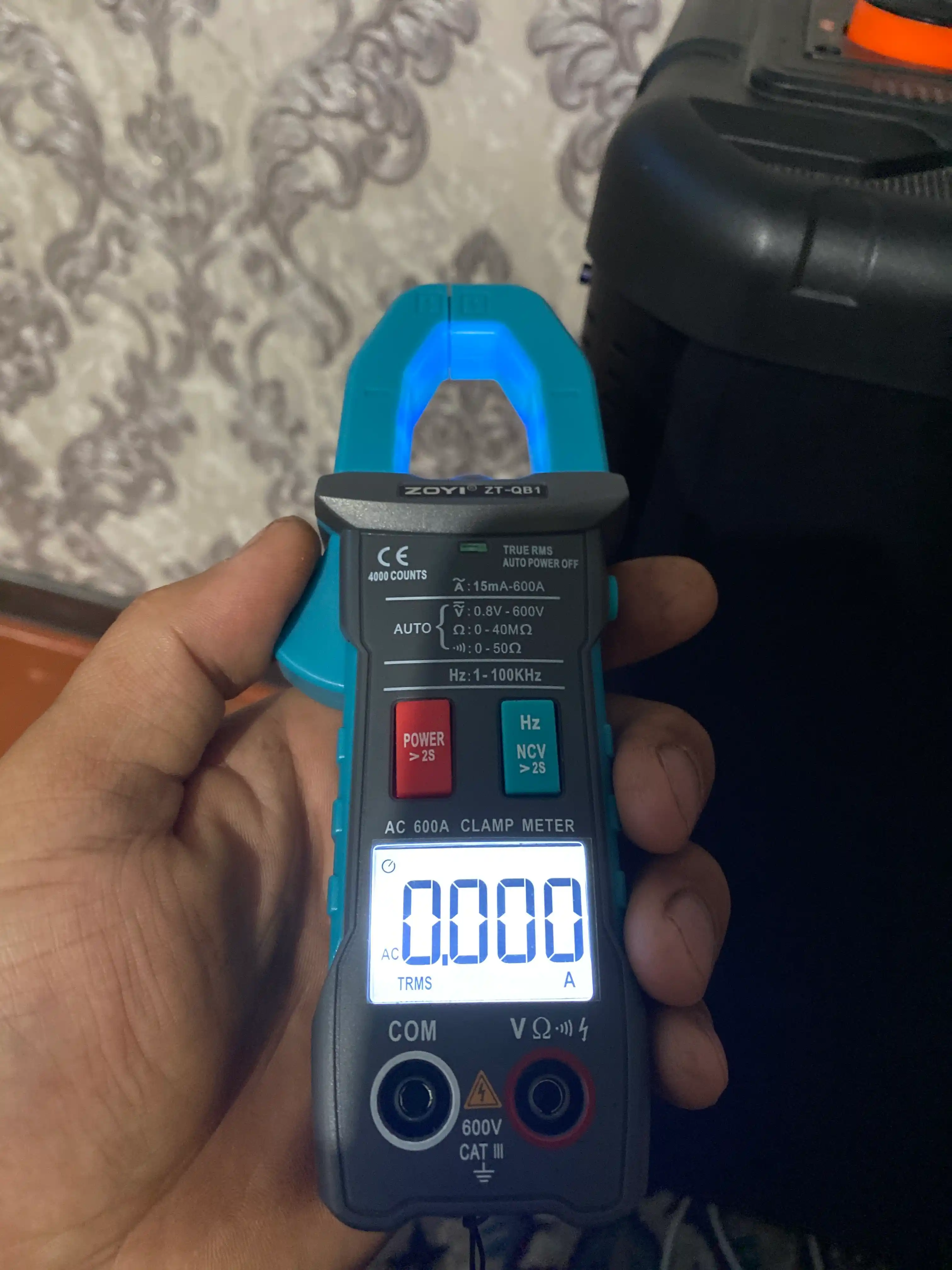 Мультиметр, тестер, клещи токоизмерительные ZOYI QB1