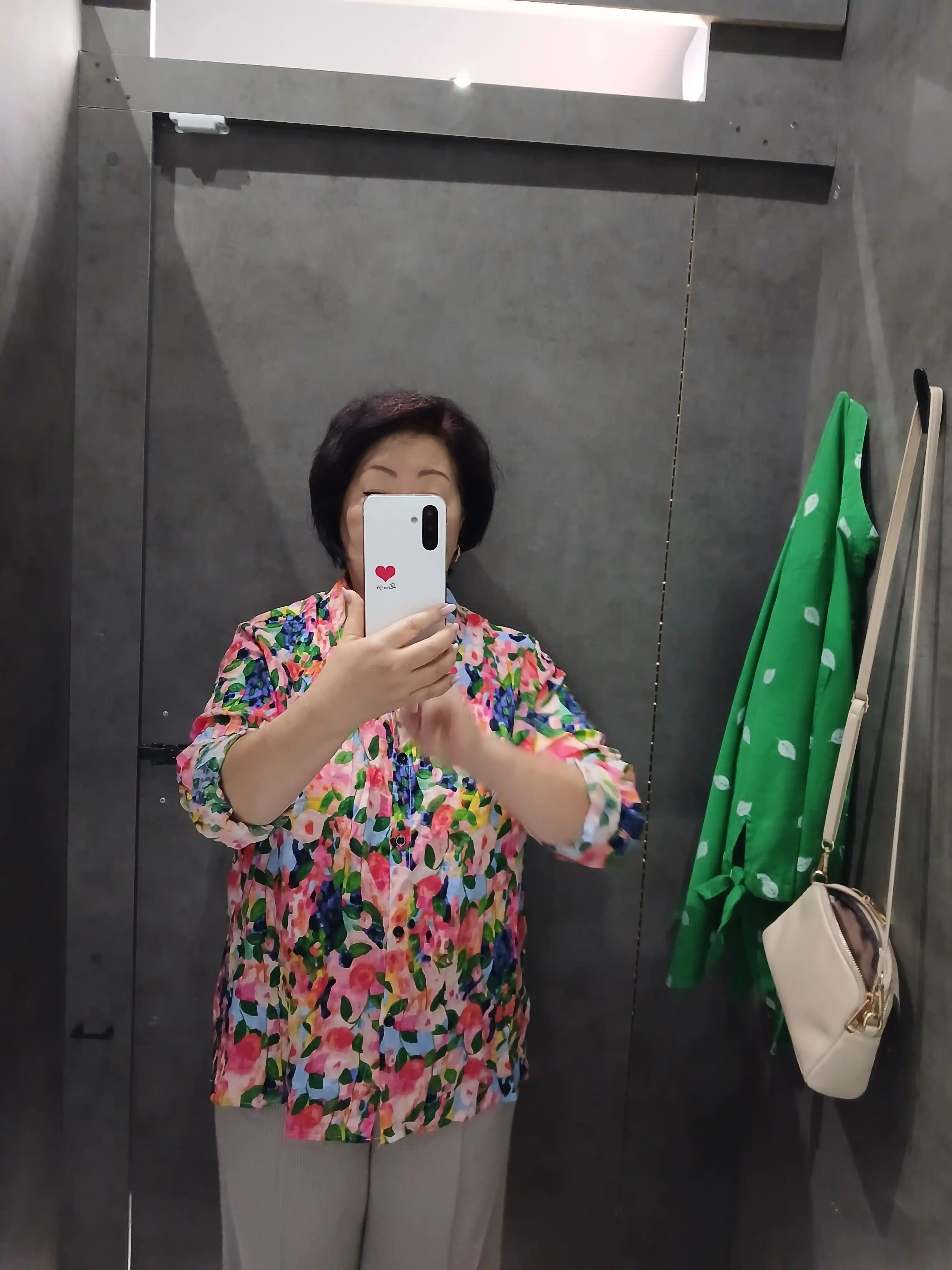 Ko‘ylak bluzka, ayollar uchun, ip gazlamadan, kichik o‘lchamda - kattaroq o‘lchamga buyurtma bering, M-4XL