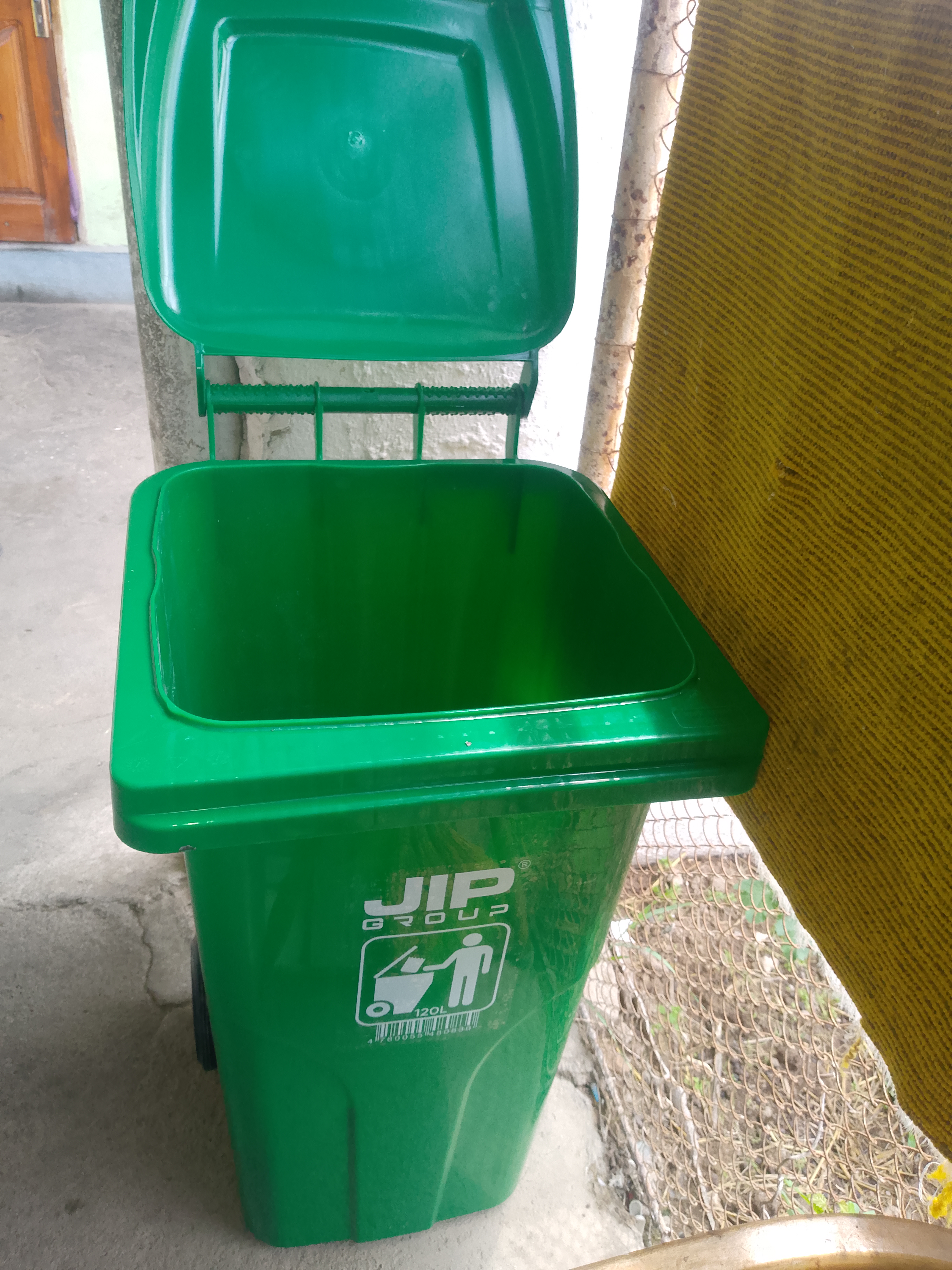 Chiqindi uchun plastik urna, chiqindi idishi, g'ildirakli