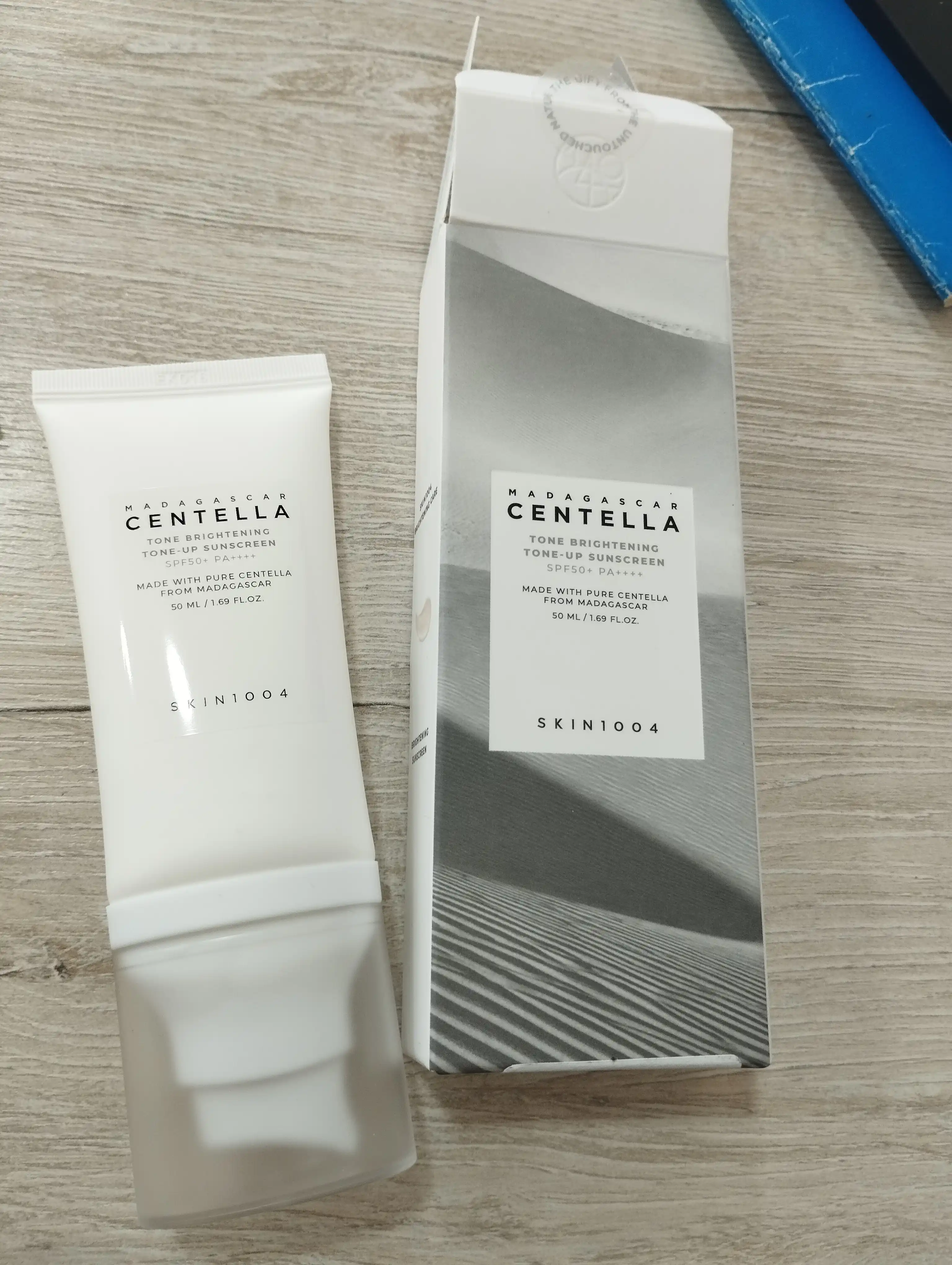 Centella Madagascar SPF 50+ — легкий солнцезащитный крем с экстрактом центеллы, 50 мл