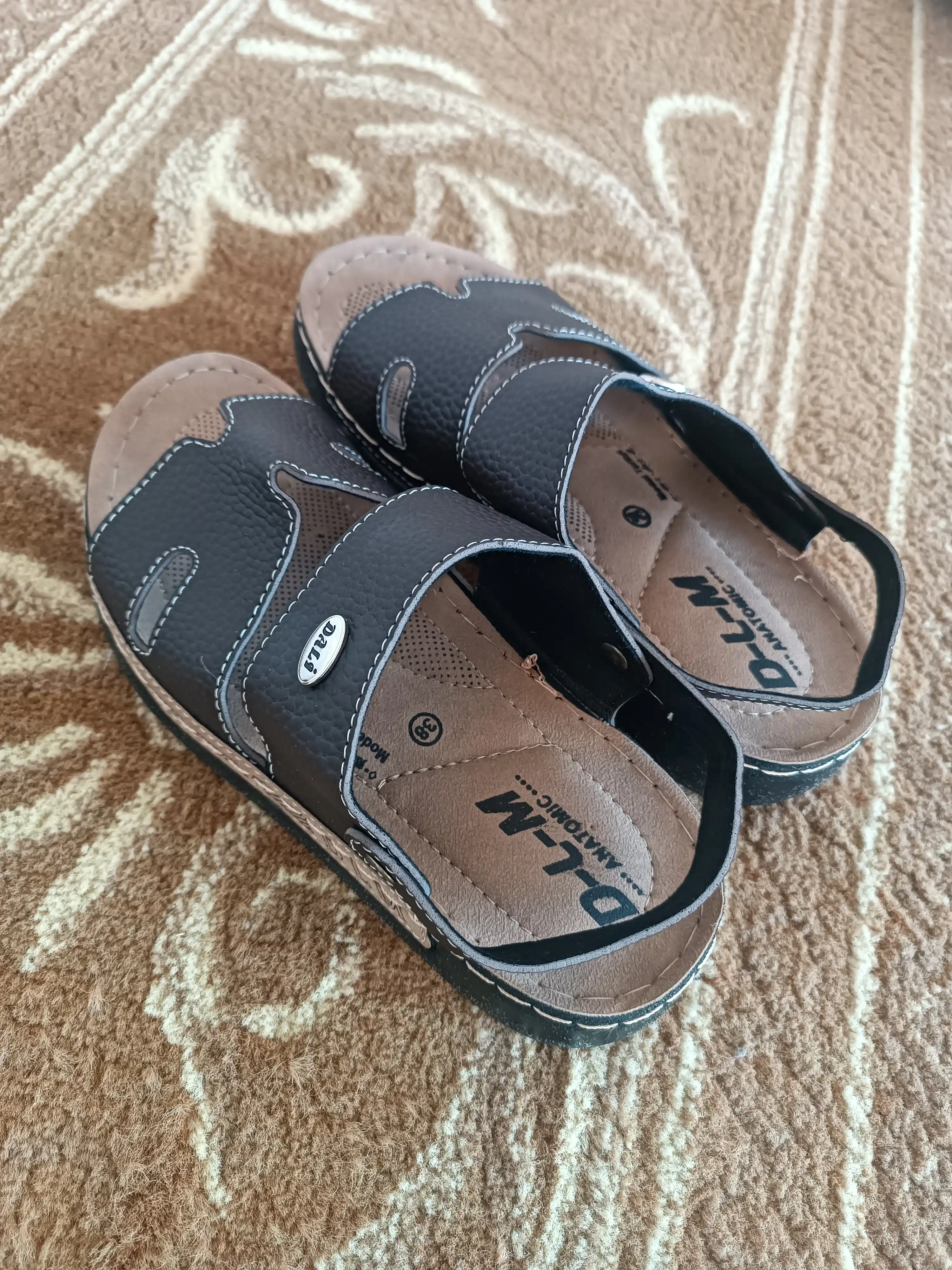 Erkaklar sandallari, erkaklar poyabzali, basanoshka basanojka sandallar, shippaklar