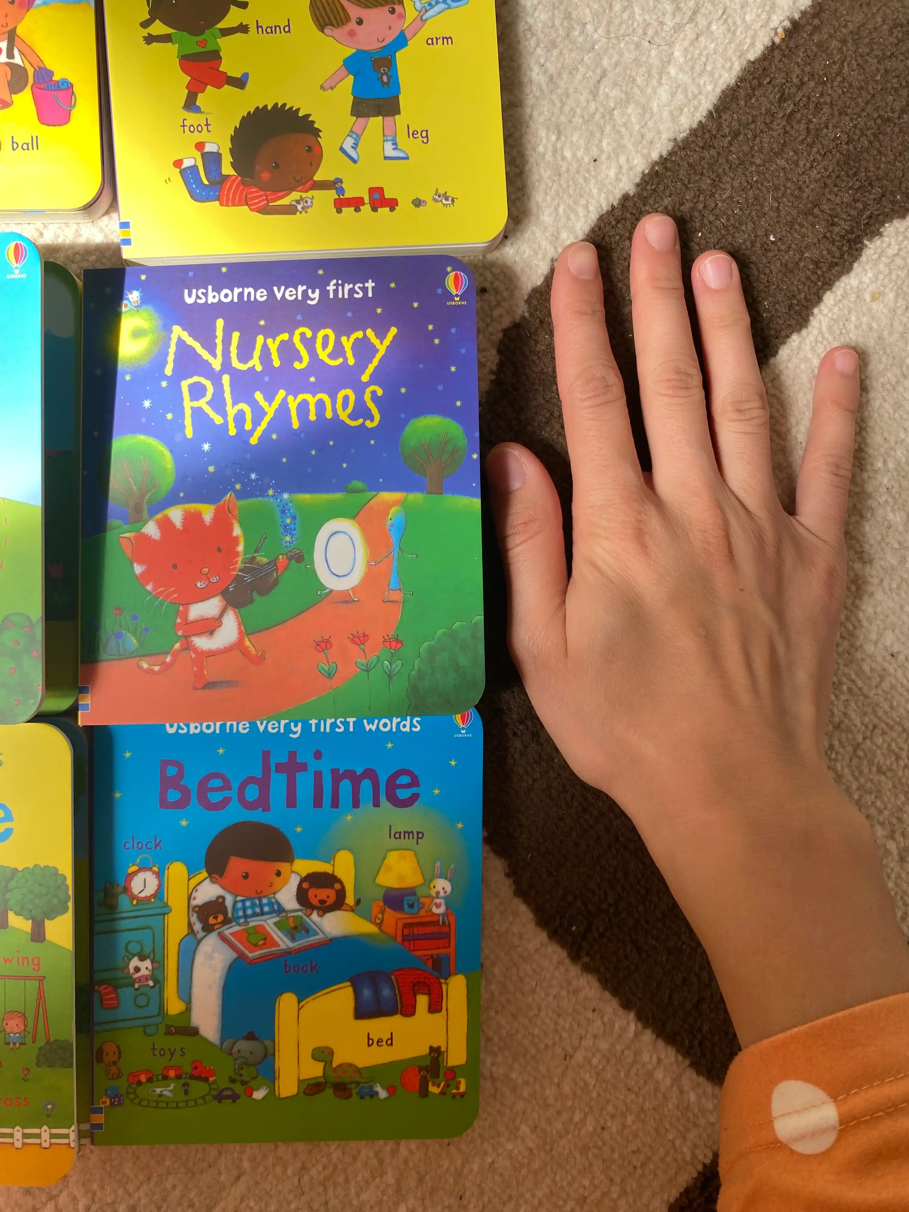Usborne Very First Words —  10 ta rivojlantiruvchi karton kitoblar to`plami