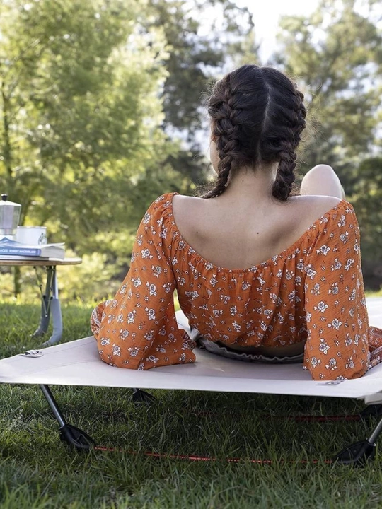 Piknik va kemping uchun buklanadigan sayohat krovat